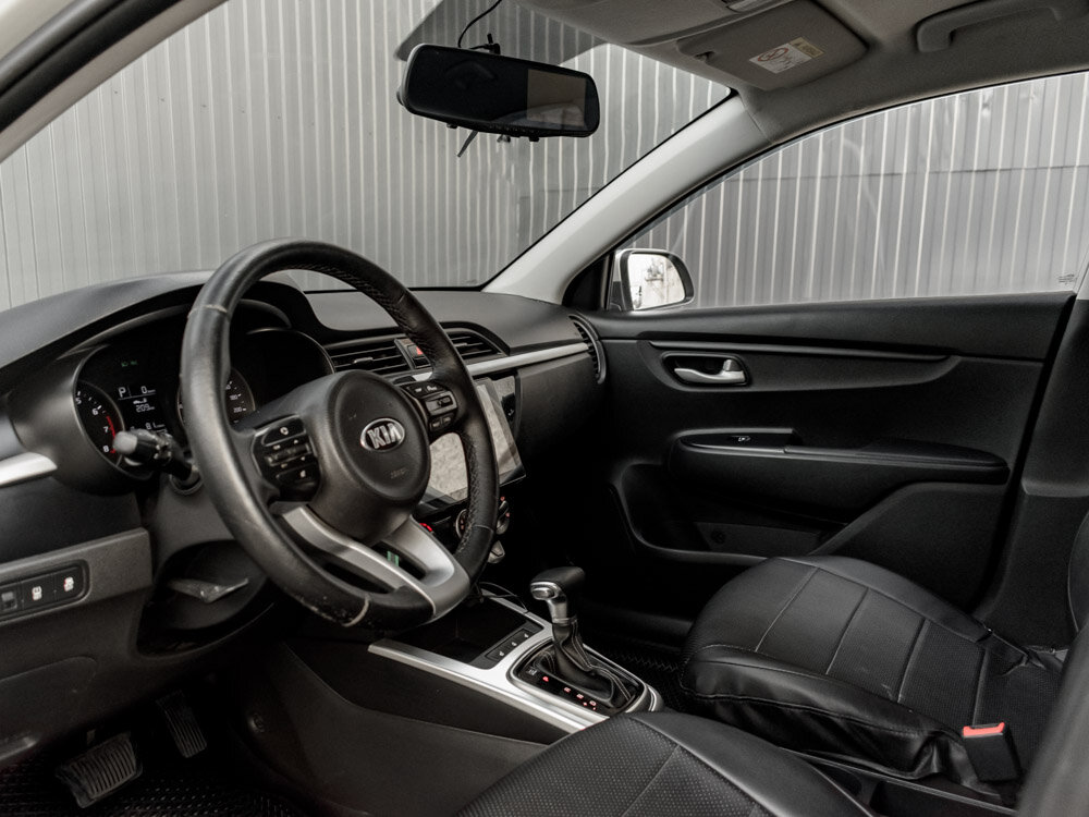 Купить Kia Rio 1.6 AT (123 л.с.), 2018 в Екатеренбурге