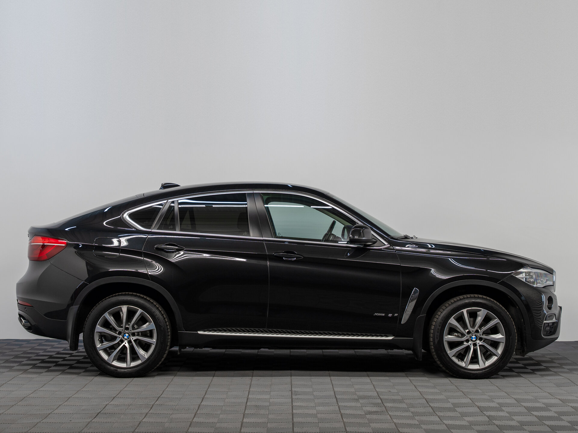 Автомобиль BMW X6 30d 3.0d AT (249 л.с.) 4WD - 4