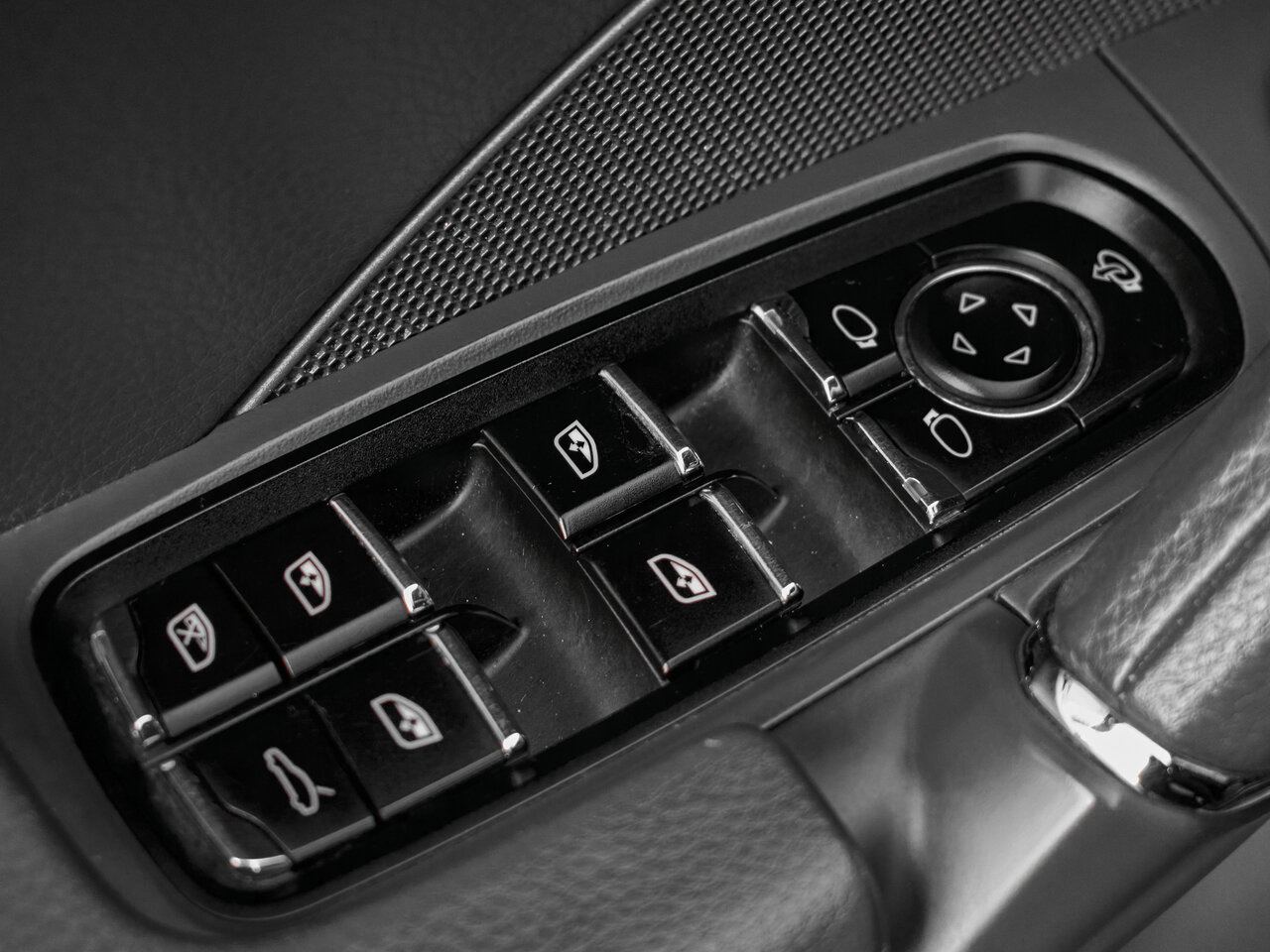 Купить Porsche Cayenne Diesel 3.0d AT (245 л.с.) 4WD, 2015 в Екатеренбурге