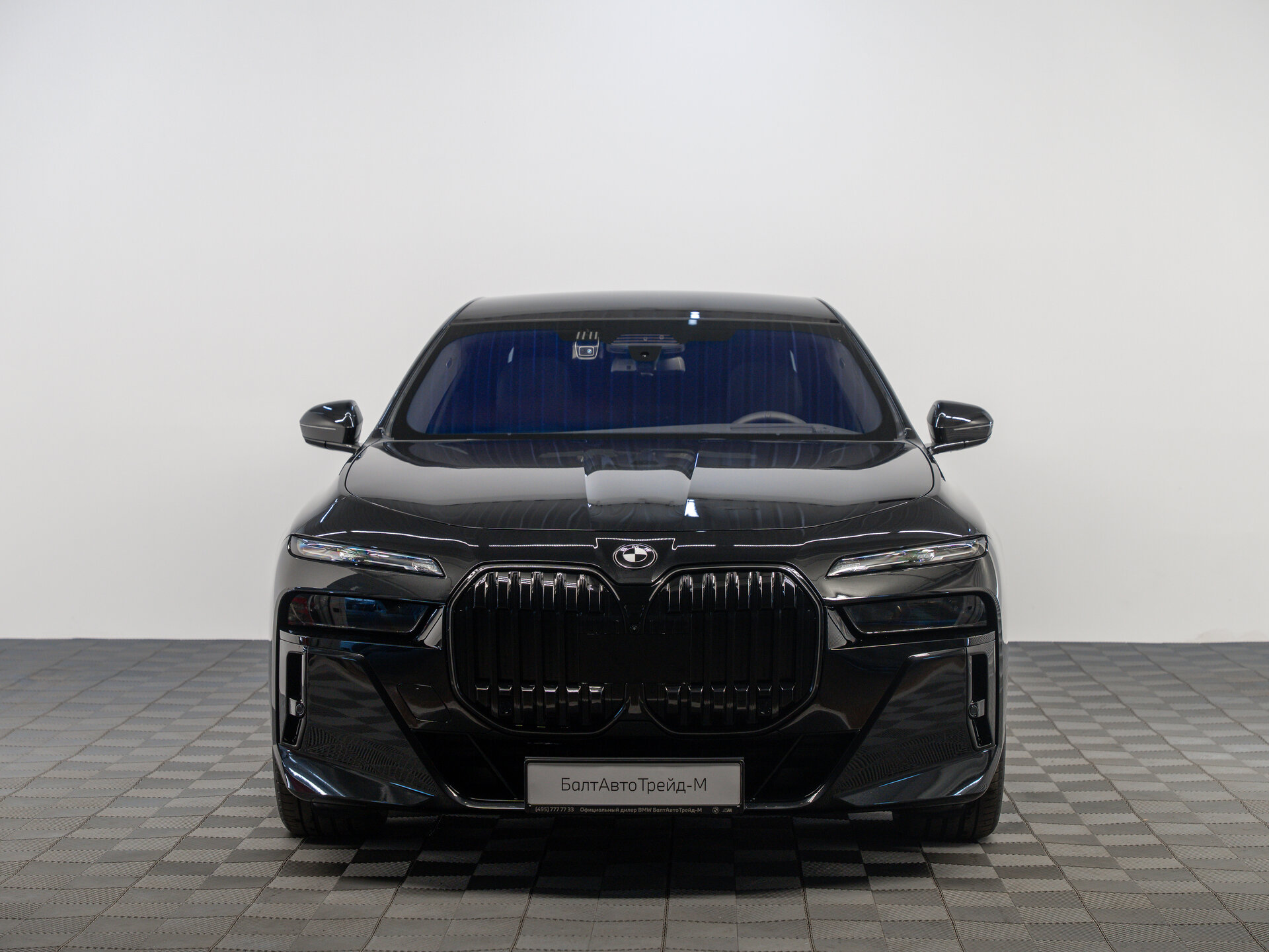 Автомобиль BMW 7 серии 740i xDrive 3.0 AT (380 л.с.) 4WD - 5