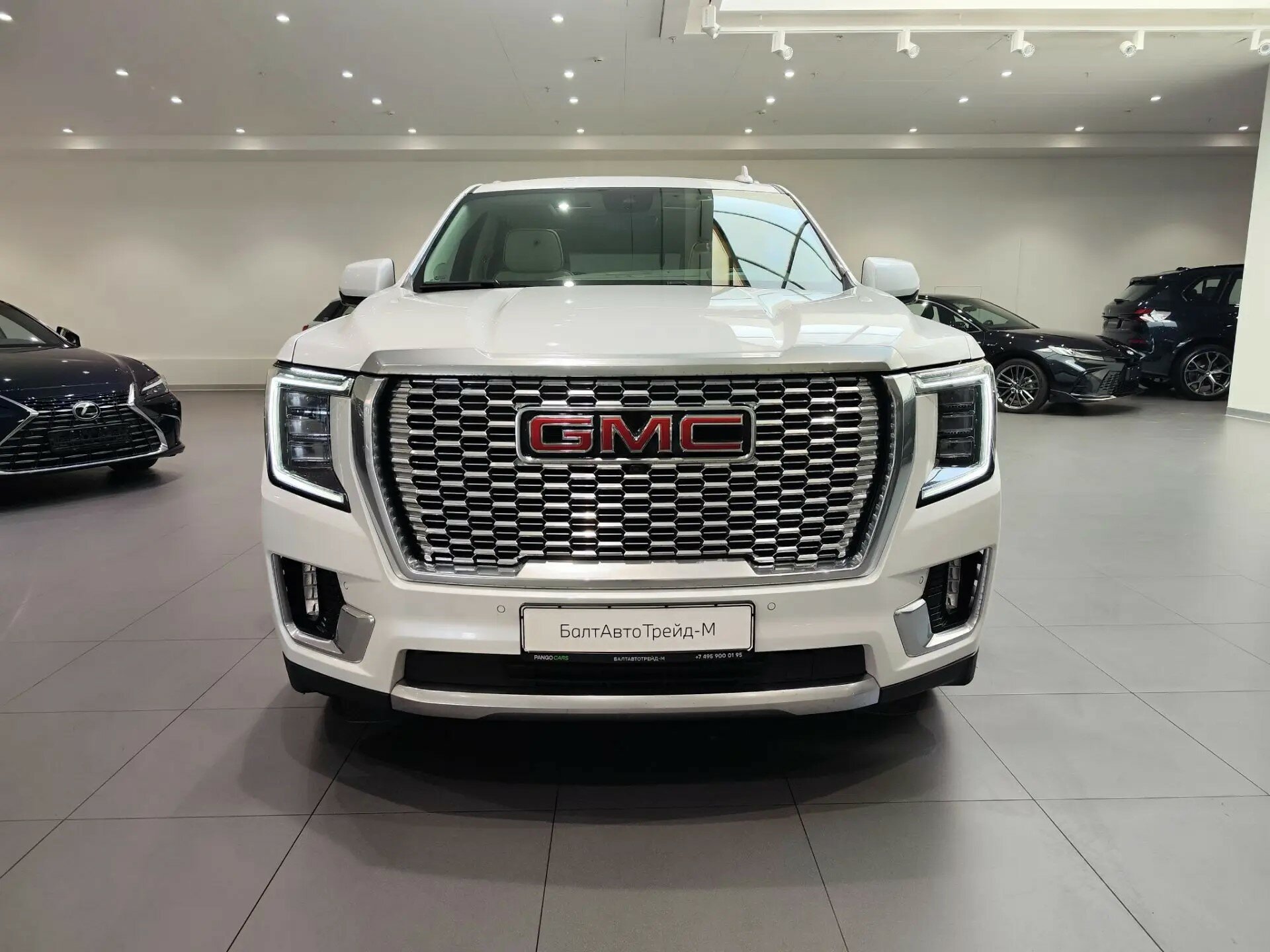 Автомобиль GMC Yukon 6.2 AT (426 л.с.) 4WD - 2