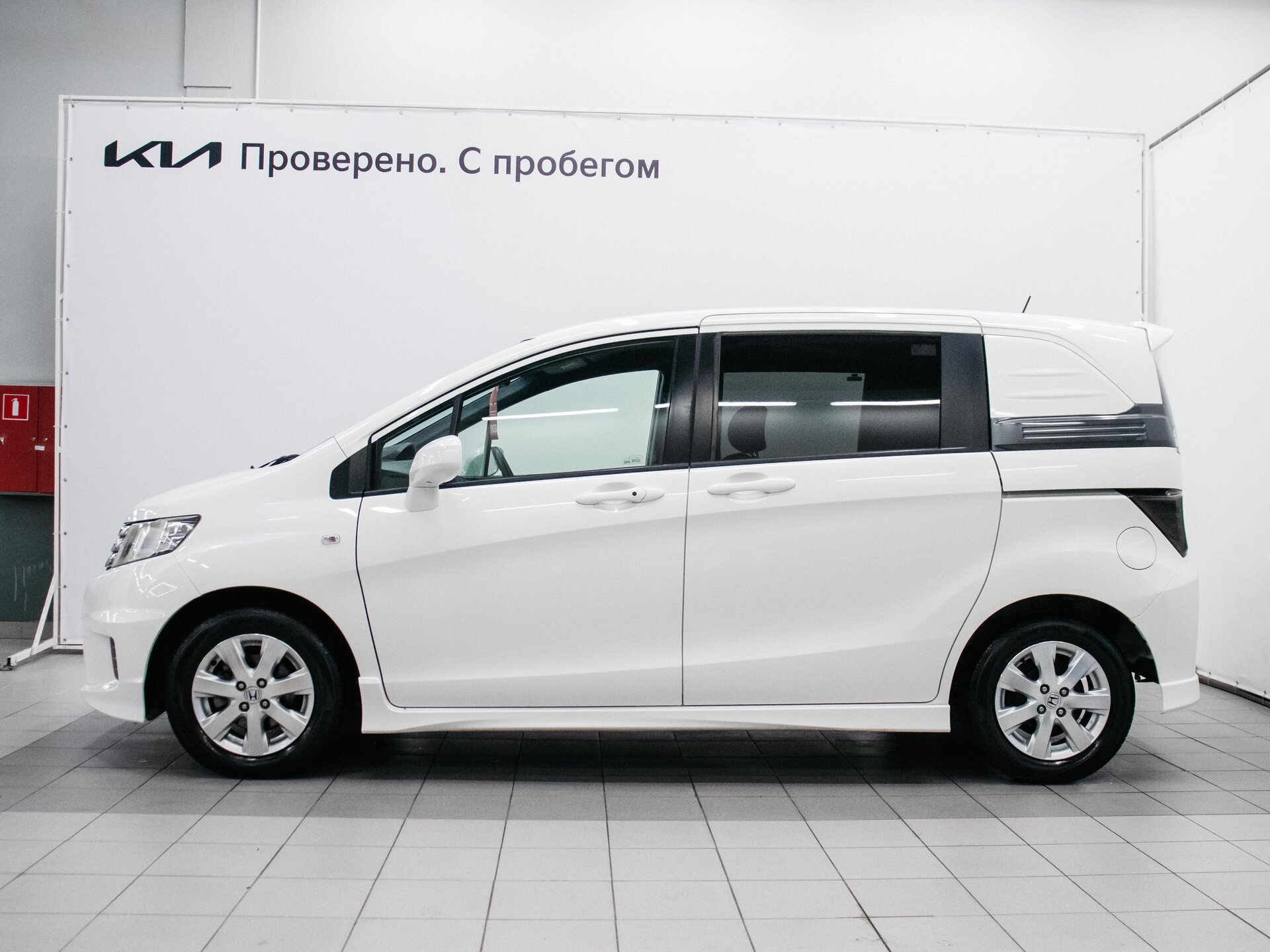 Honda Freed 2010 8