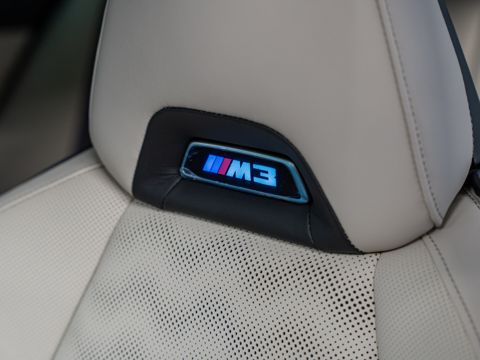 Автомобиль BMW M3 Competition Package 3.0 AT (530 л.с.) 4WD - 19