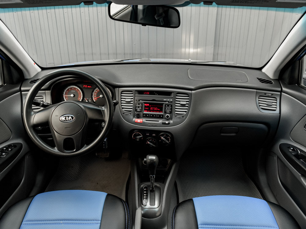 Купить Kia Rio 1.4 AT (97 л.с.), 2011 в Екатеренбурге