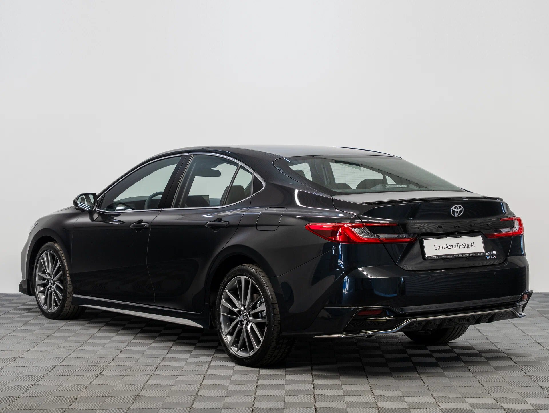 Автомобиль Toyota Camry 2.0hyb CVT (231 л.с.) - 7