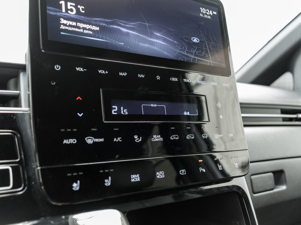 Купить Hyundai Staria 3.5 AT (249 л.с.), 2022 в Екатеренбурге