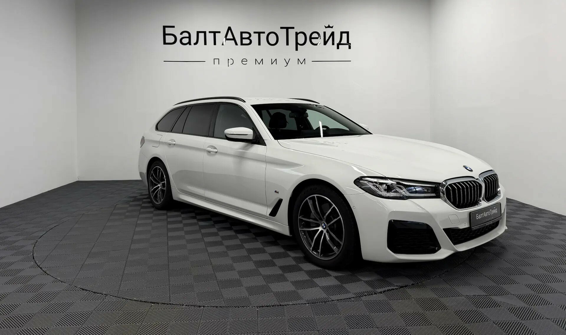 Автомобиль BMW 5 серии 518d 2.0d AT (150 л.с.) - 2