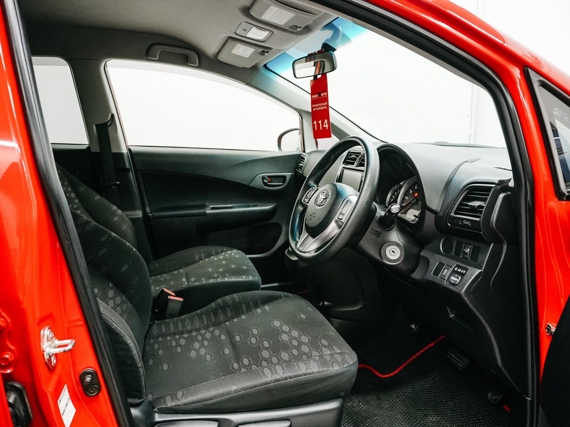 Toyota Ractis 2015 17