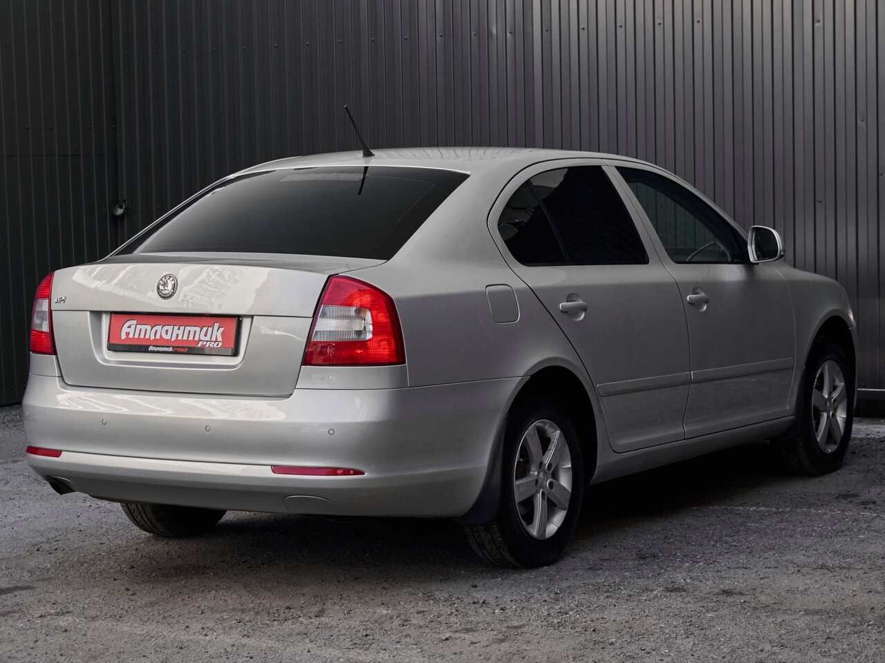 Купить Skoda Octavia 1.6 MT (102 л.с.), 2013 в Екатеренбурге