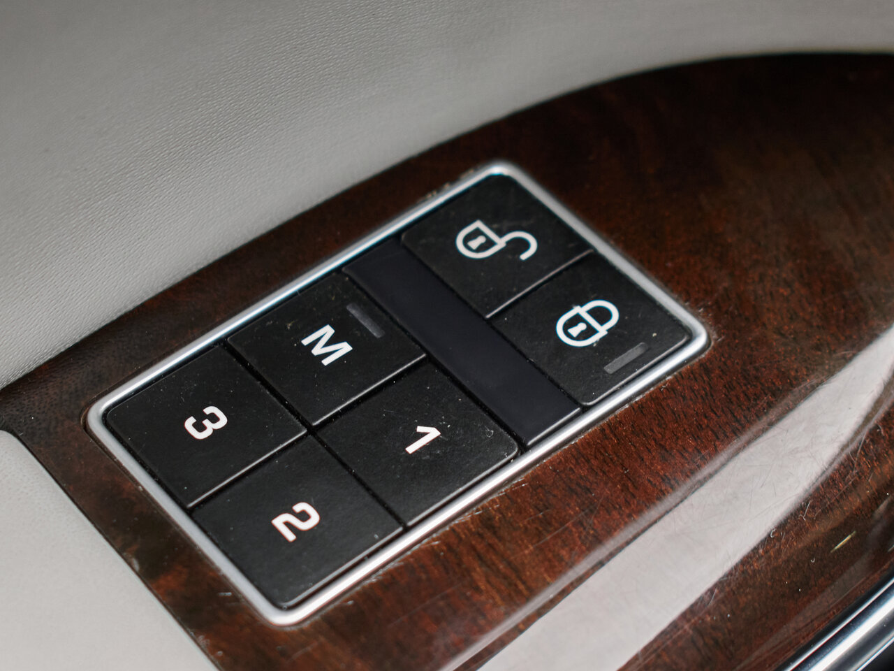 Купить Land Rover Range Rover 5.0 AT (510 л.с.) 4WD, 2013 в Екатеренбурге