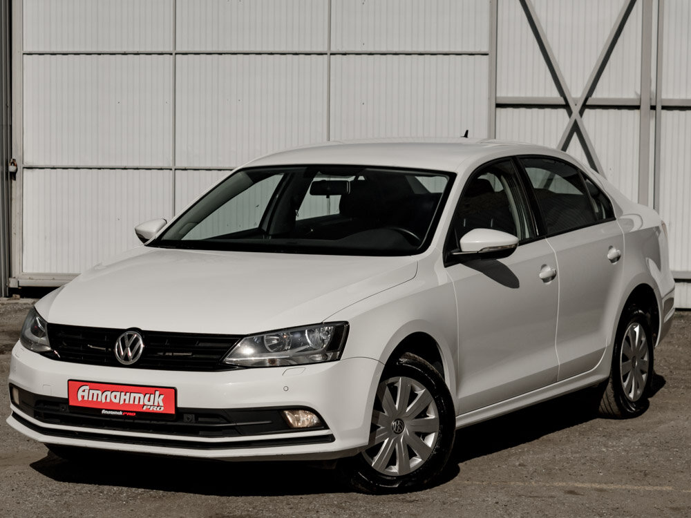 Купить Volkswagen Jetta 1.6 AT (110 л.с.), 2016 в Екатеренбурге