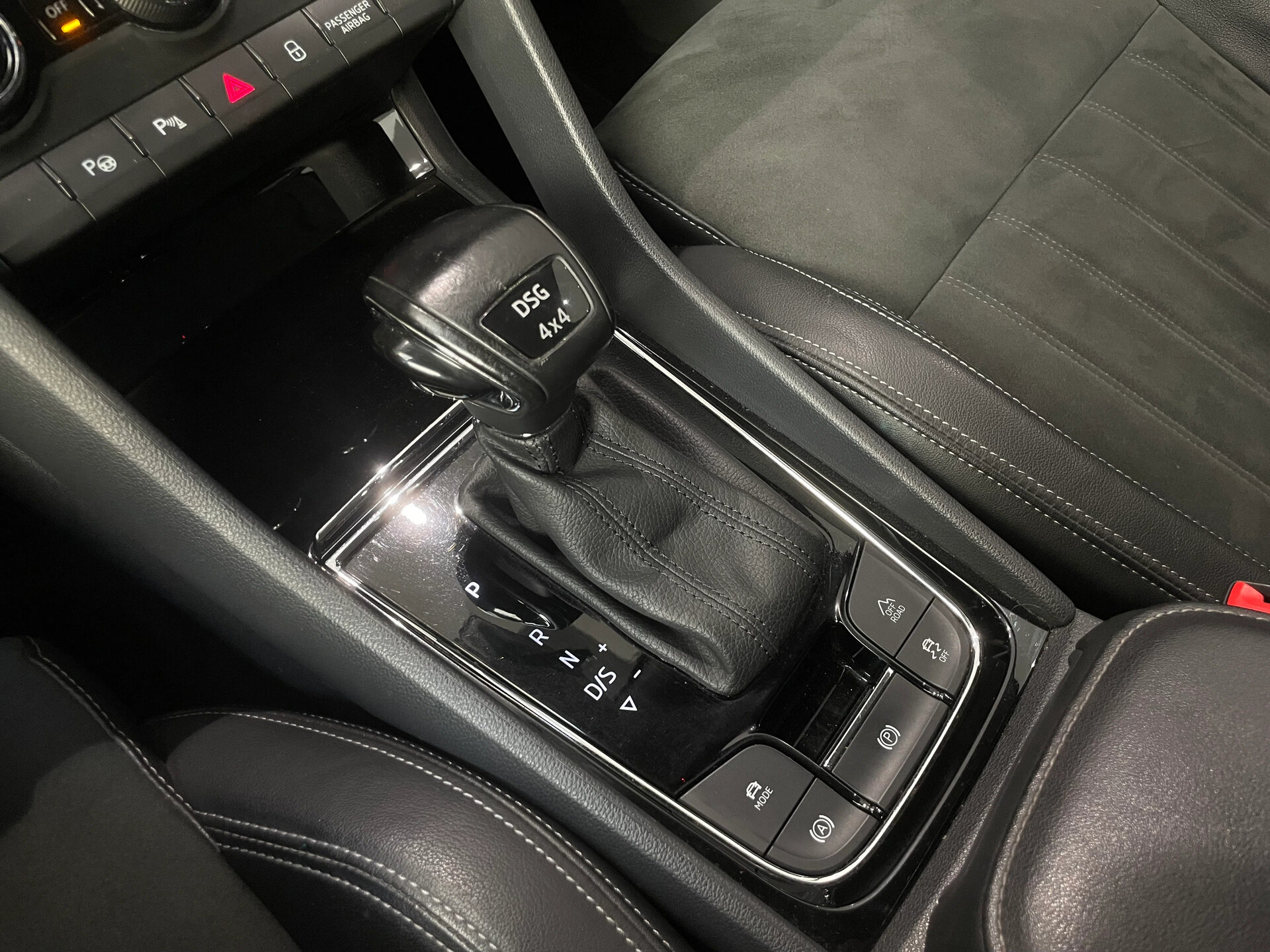 Автомобиль Skoda Karoq DSG7 1.4 AMT (150 л.с.) 4WD - 17