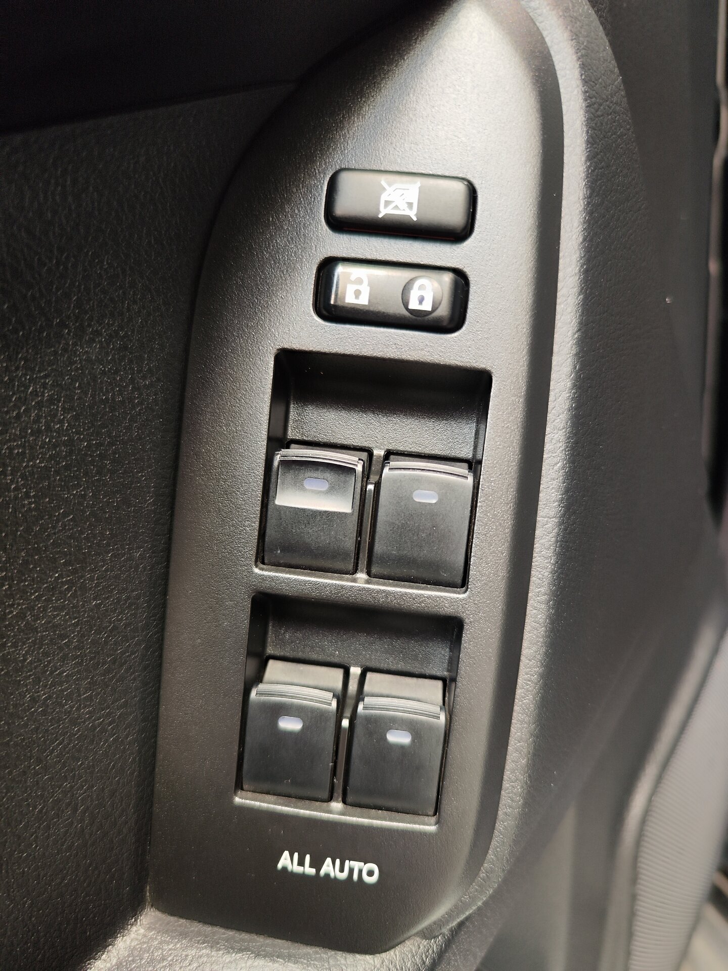 Автомобиль Toyota Land Cruiser Prado 2.8d AT (177 л.с.) 4WD - 17