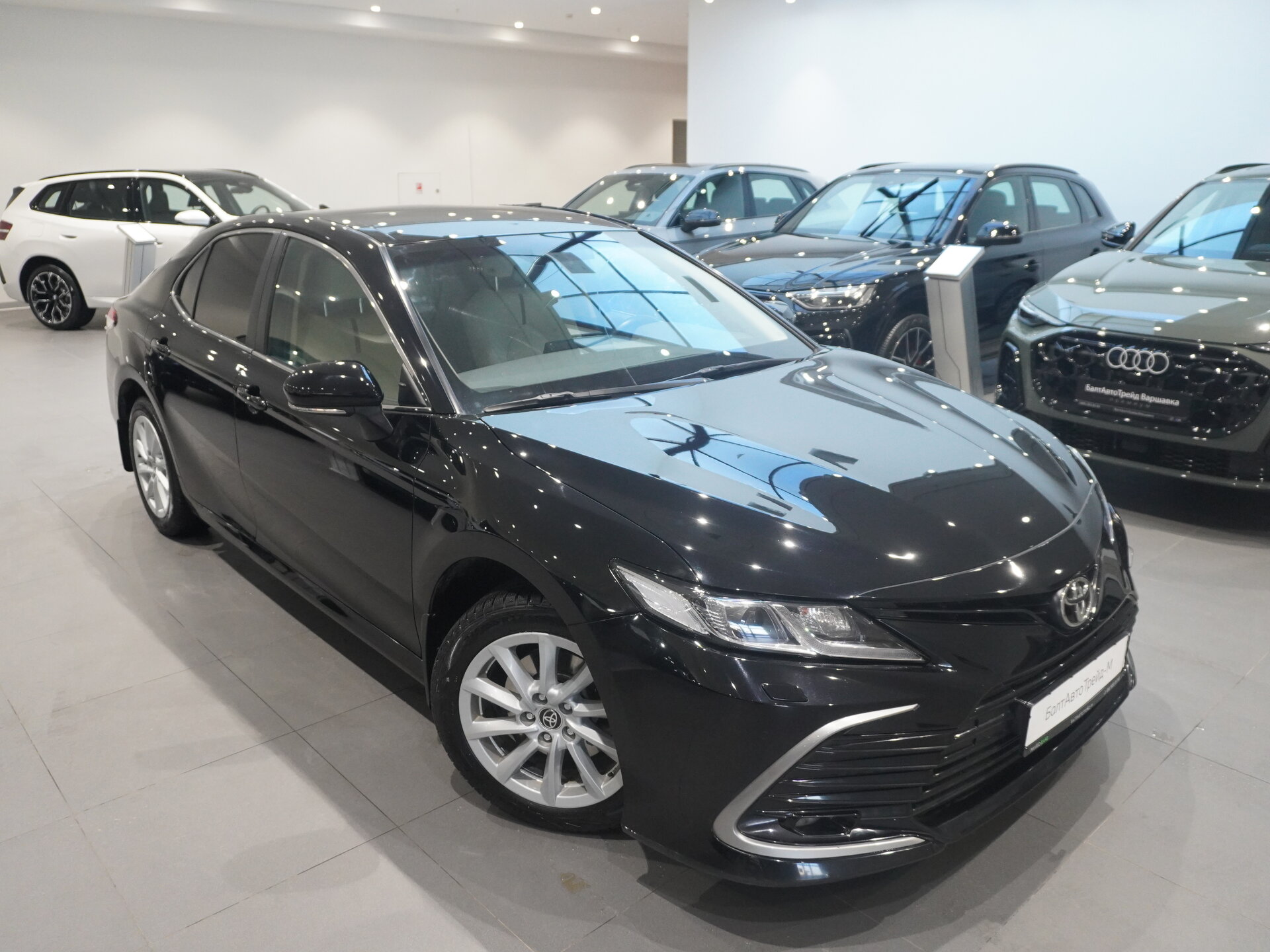 Автомобиль Toyota Camry 2.5 AT (200 л.с.) - 3