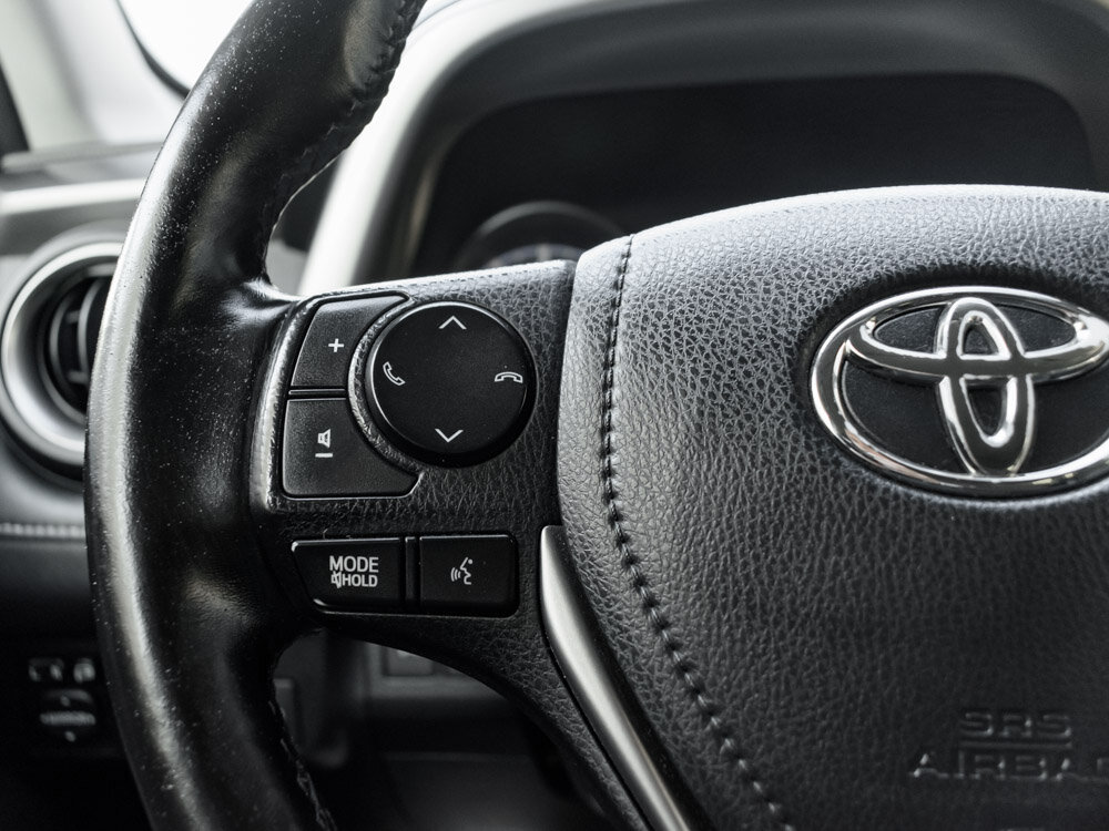 Купить Toyota RAV4 2.0 CVT (146 л.с.) 4WD, 2016 в Екатеренбурге