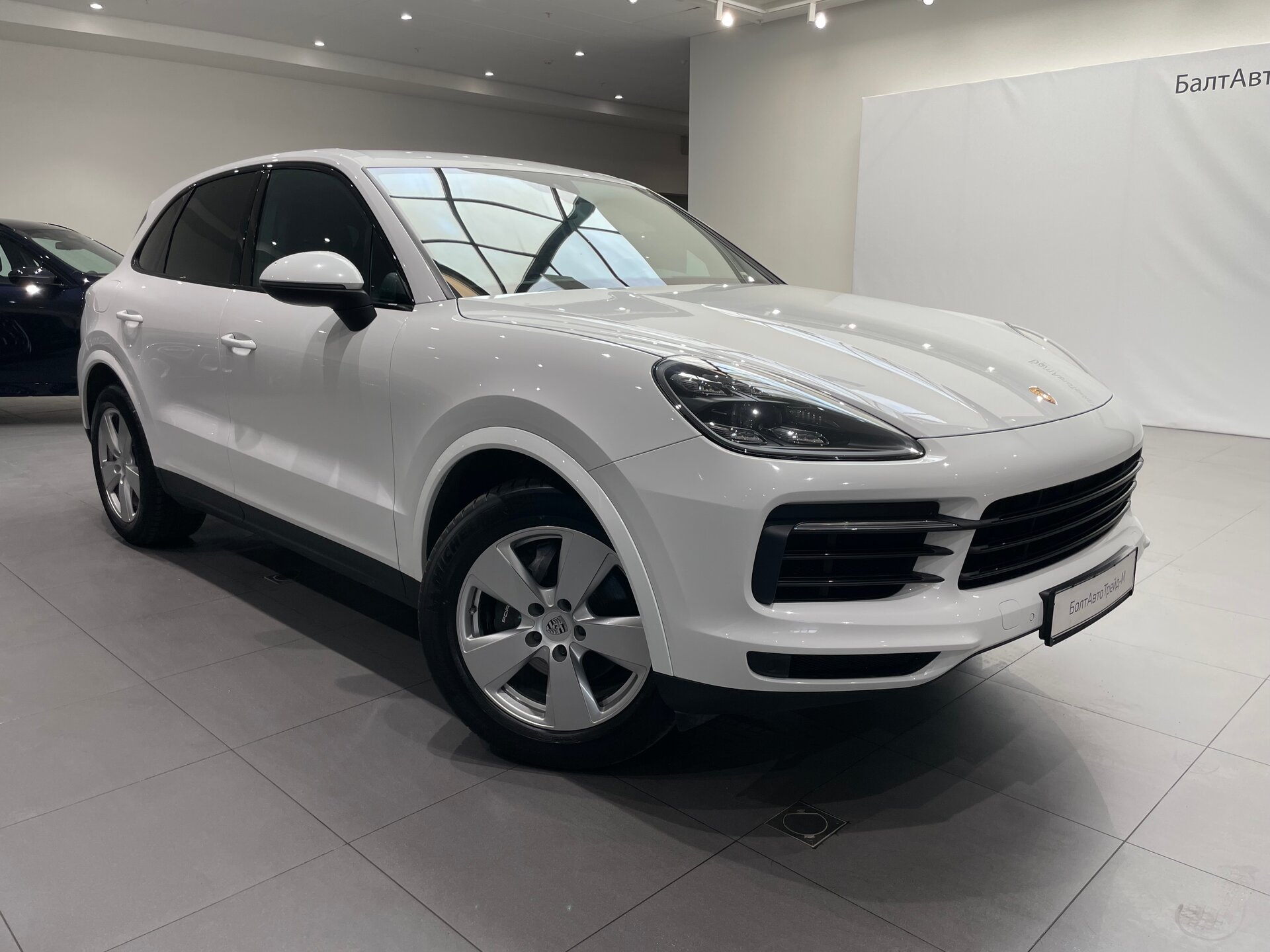 Автомобиль Porsche Cayenne 3.0 AT (340 л.с.) 4WD - 3