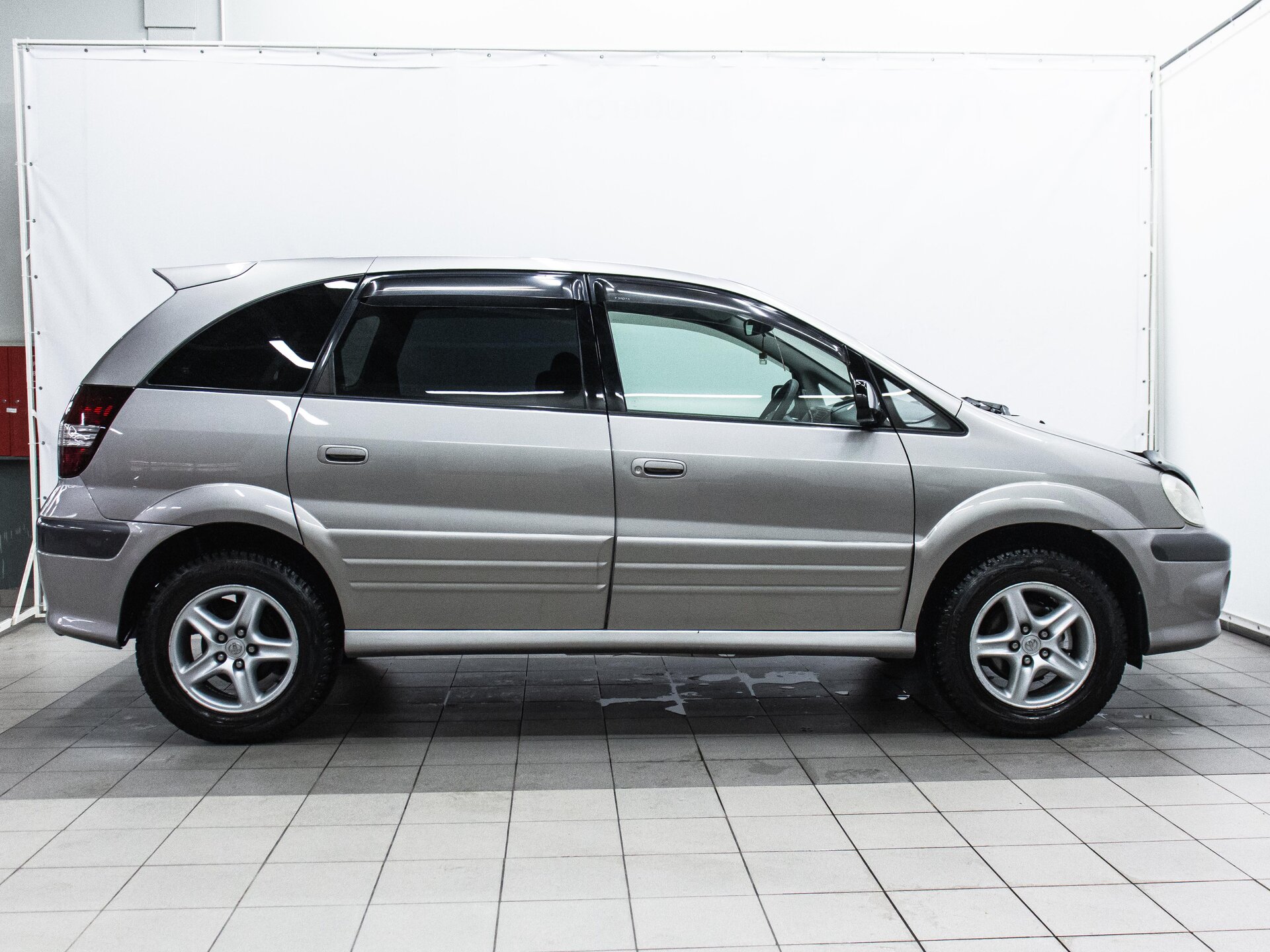 Toyota Nadia 2001 6