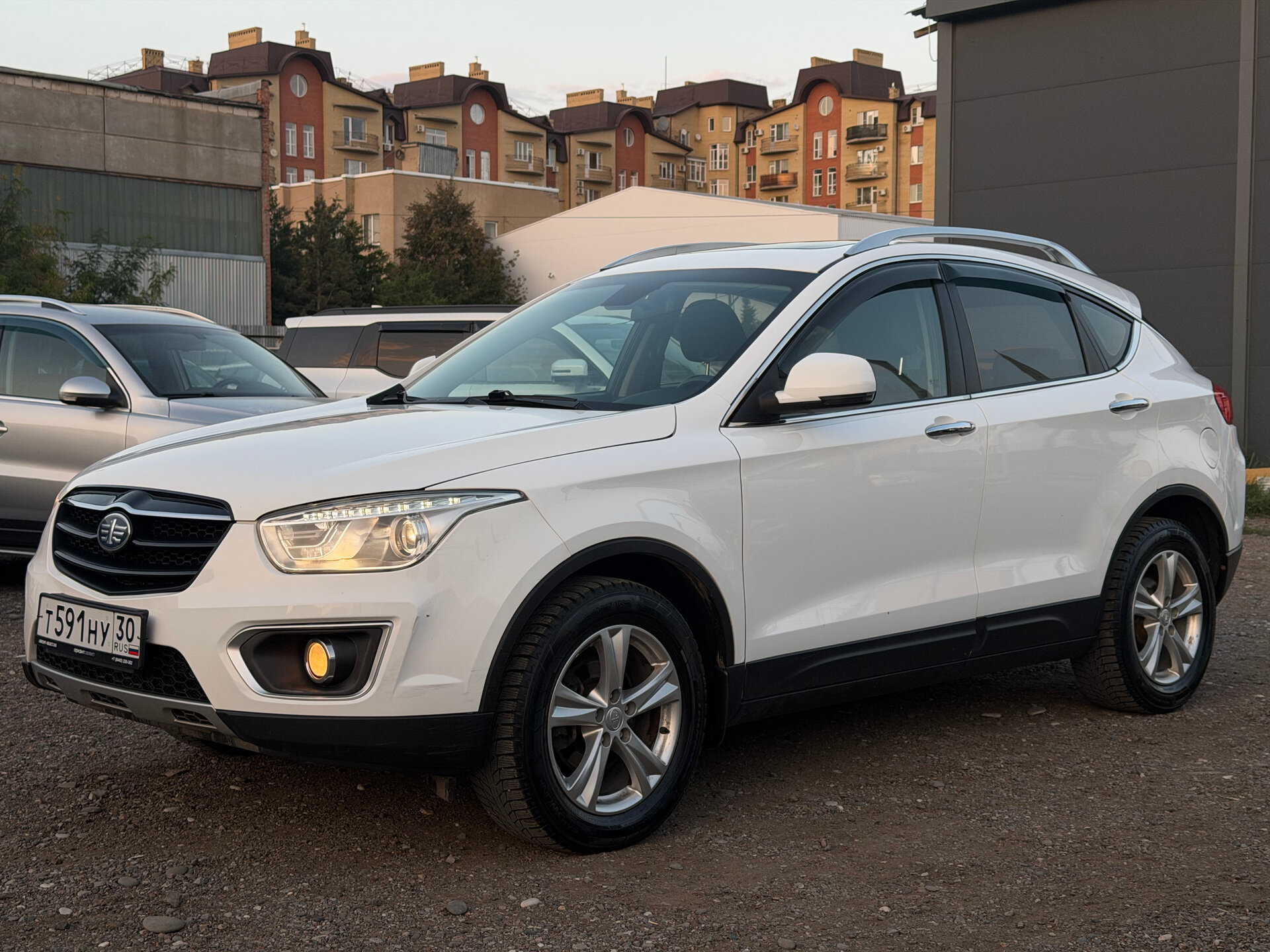 FAW Besturn X80 