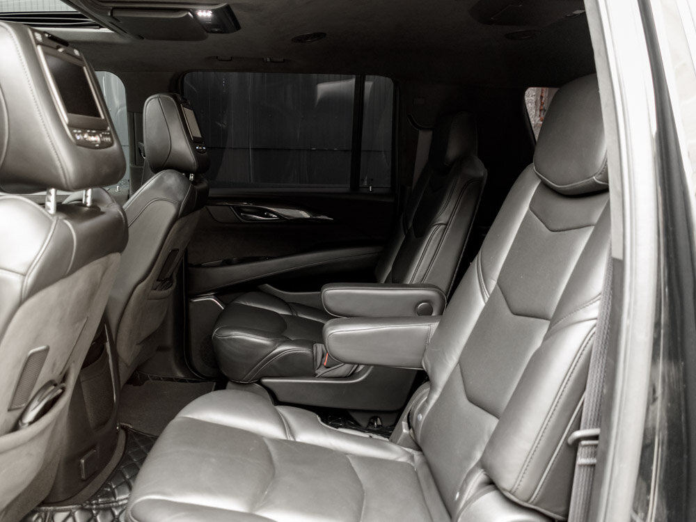 Купить Cadillac Escalade ESV 6.2 AT (409 л.с.) 4WD, 2016 в Екатеренбурге