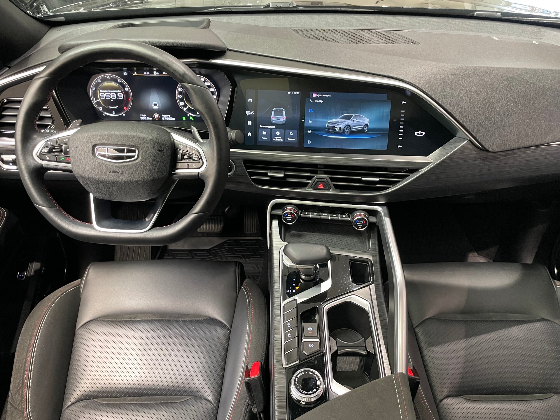 Автомобиль Geely Tugella 2.0 AT (238 л.с.) 4WD - 13