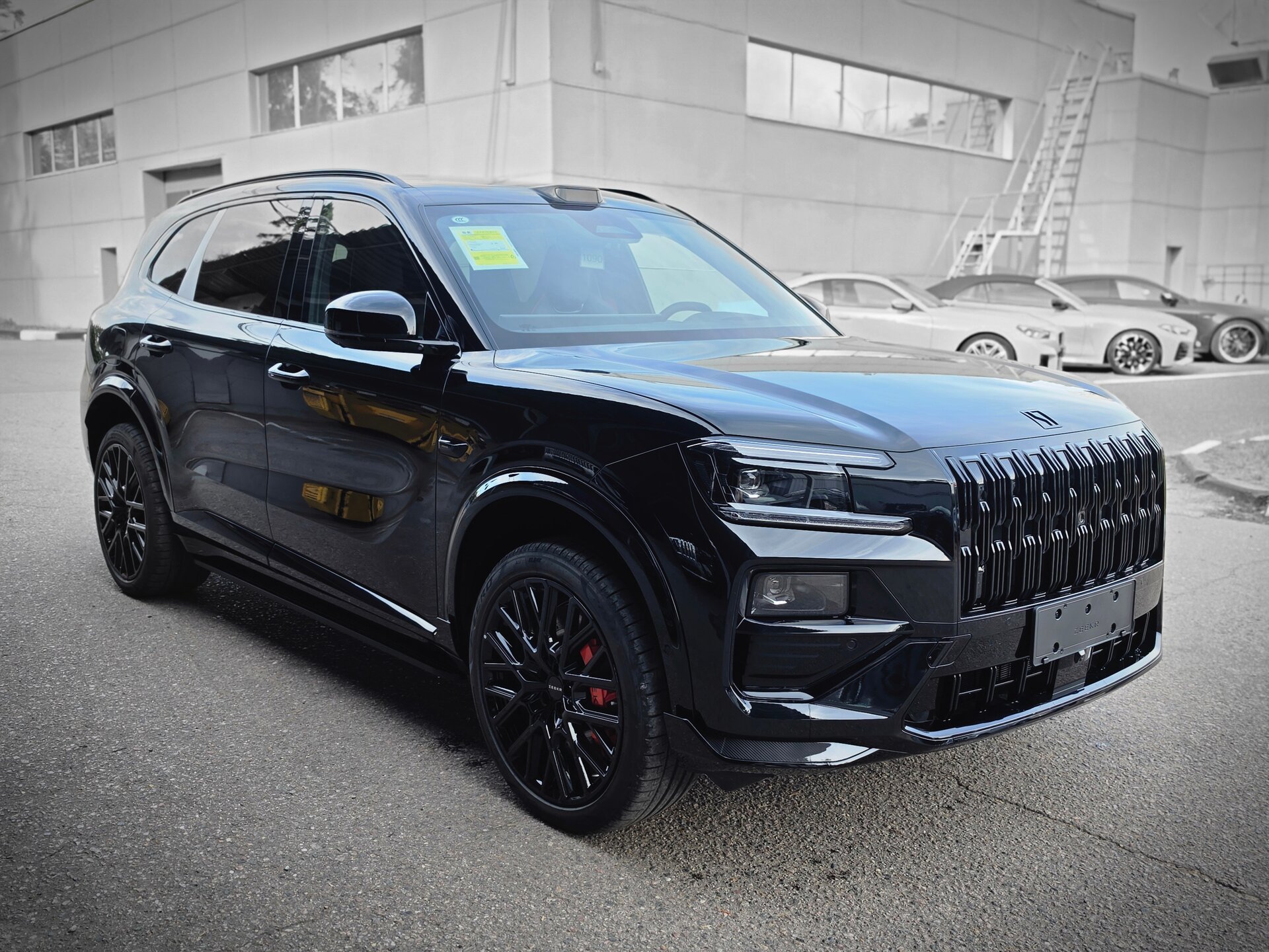 Автомобиль Zeekr 8X Dawn 2.0hyb AT (1401 л.с.) 4WD - 7