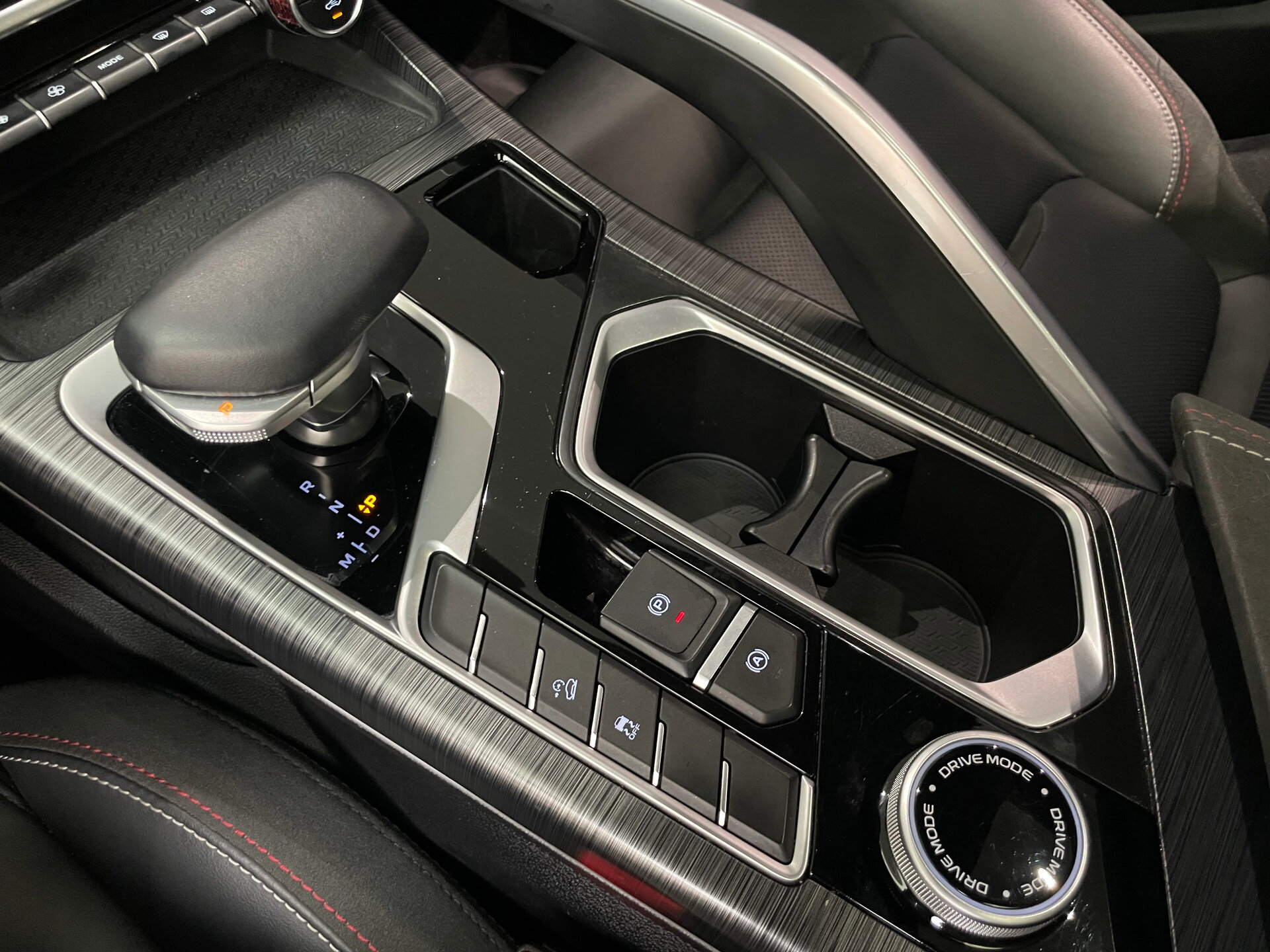 Автомобиль Geely Tugella 2.0 AT (238 л.с.) 4WD - 17