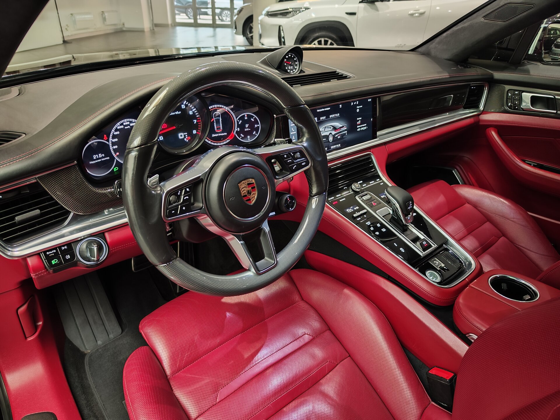 Автомобиль Porsche Panamera Turbo 4.0 AMT (550 л.с.) 4WD - 7