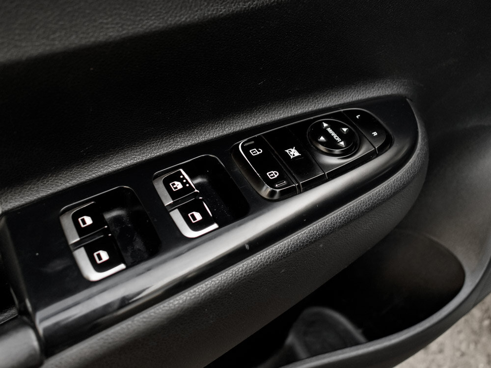 Купить Kia Rio 1.6 AT (123 л.с.), 2018 в Екатеренбурге