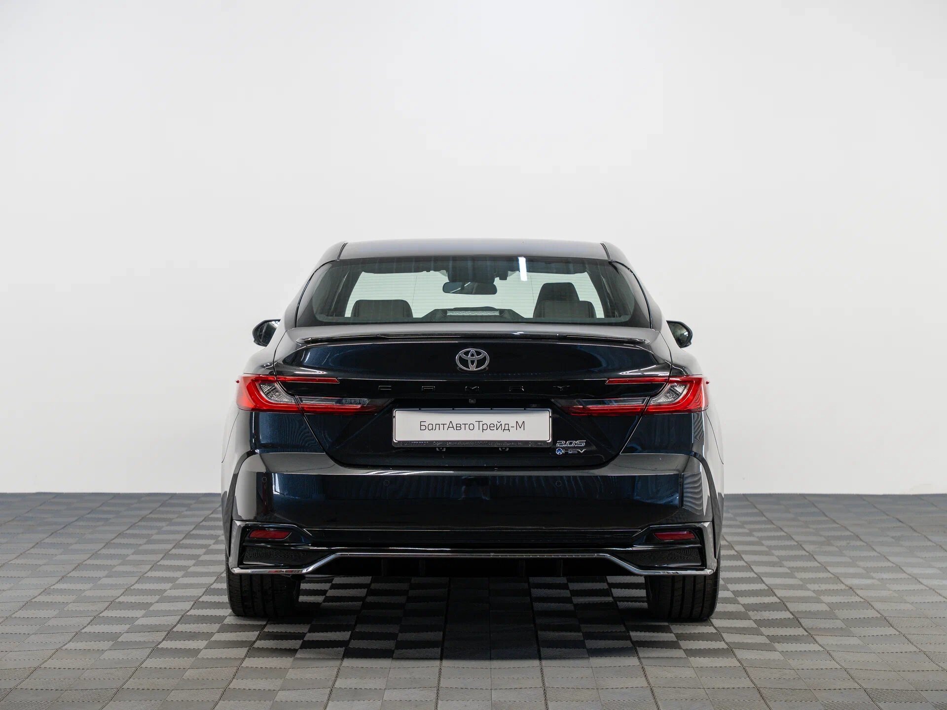 Автомобиль Toyota Camry 2.0hyb CVT (197 л.с.) - 6