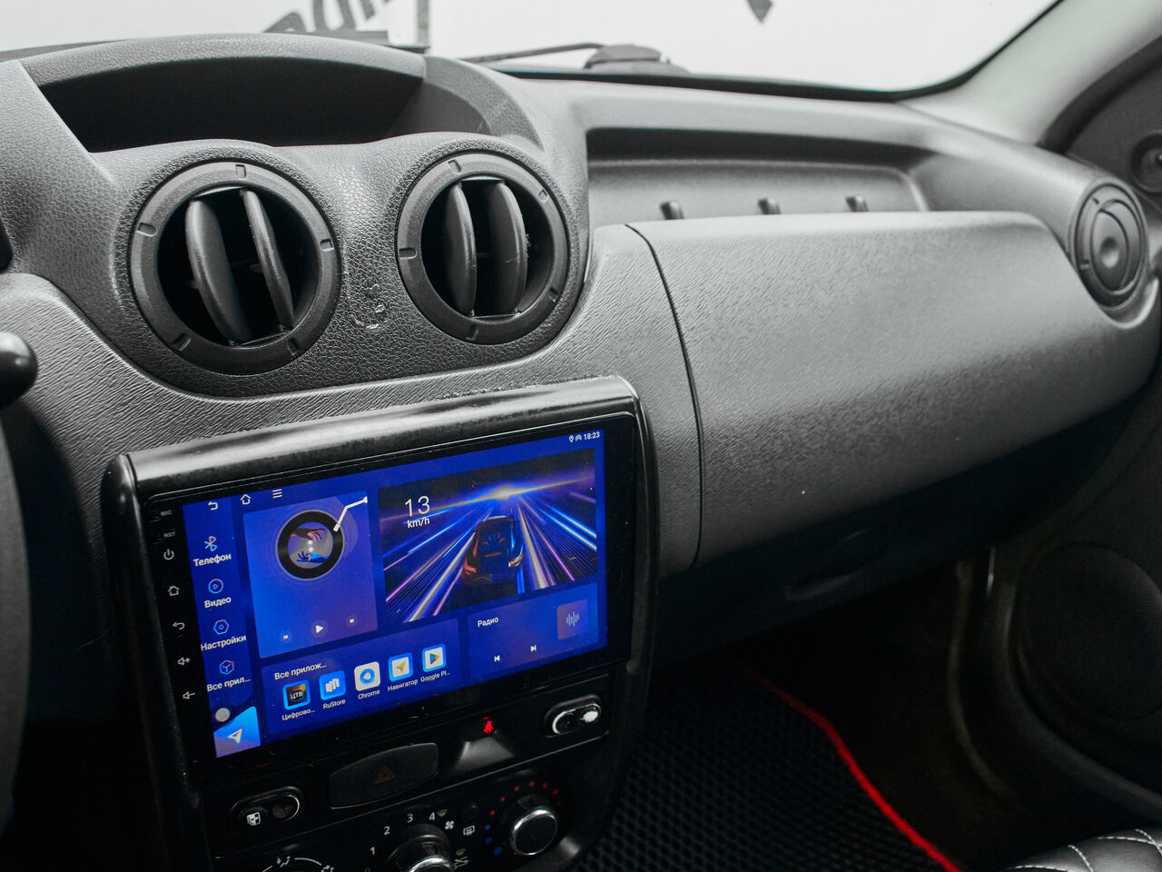 Купить Renault Duster 1.6 MT (102 л.с.) 4WD, 2014 в Екатеренбурге