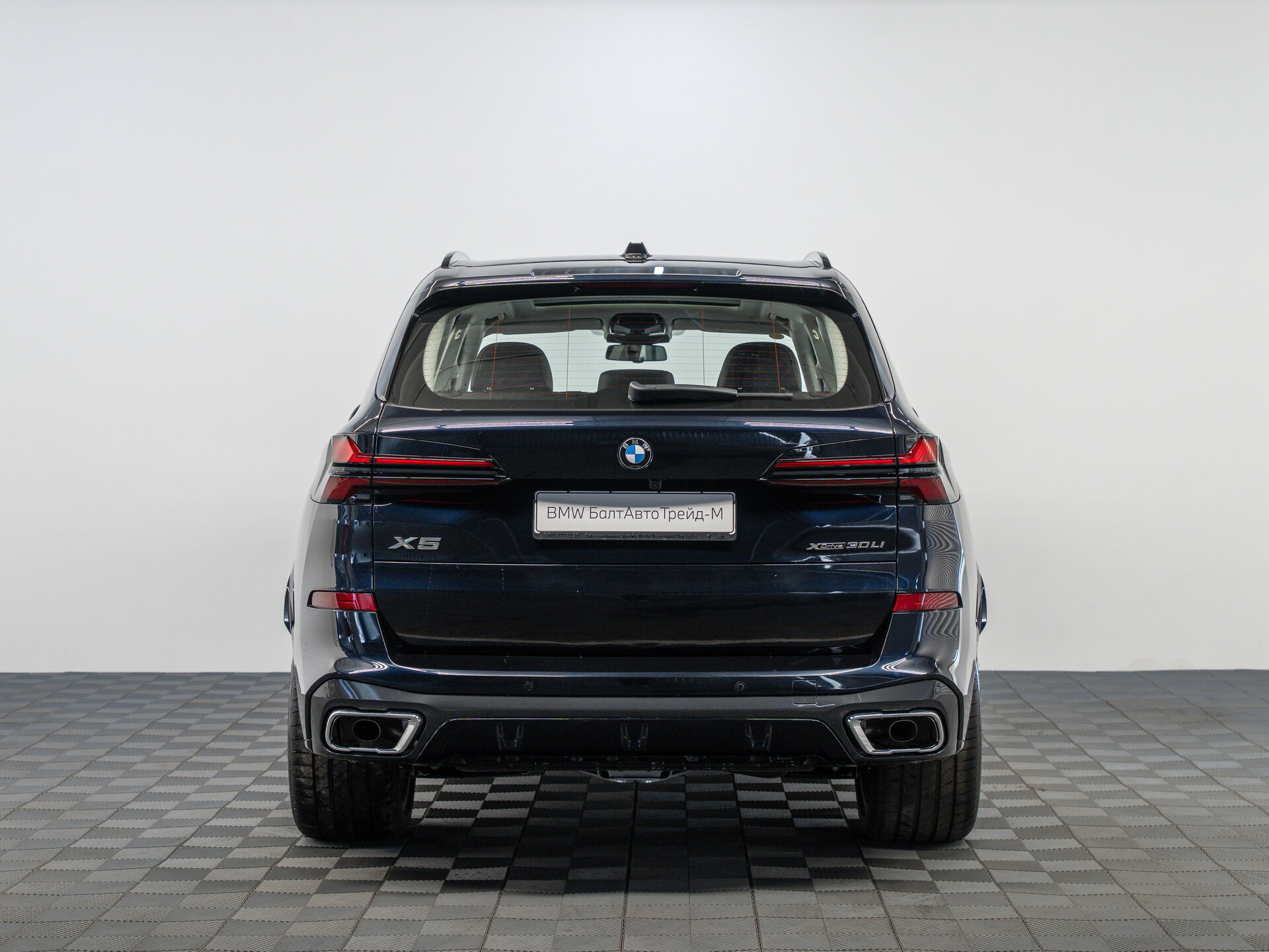 Автомобиль BMW X5 30Li 2.0 AT (258 л.с.) 4WD - 6