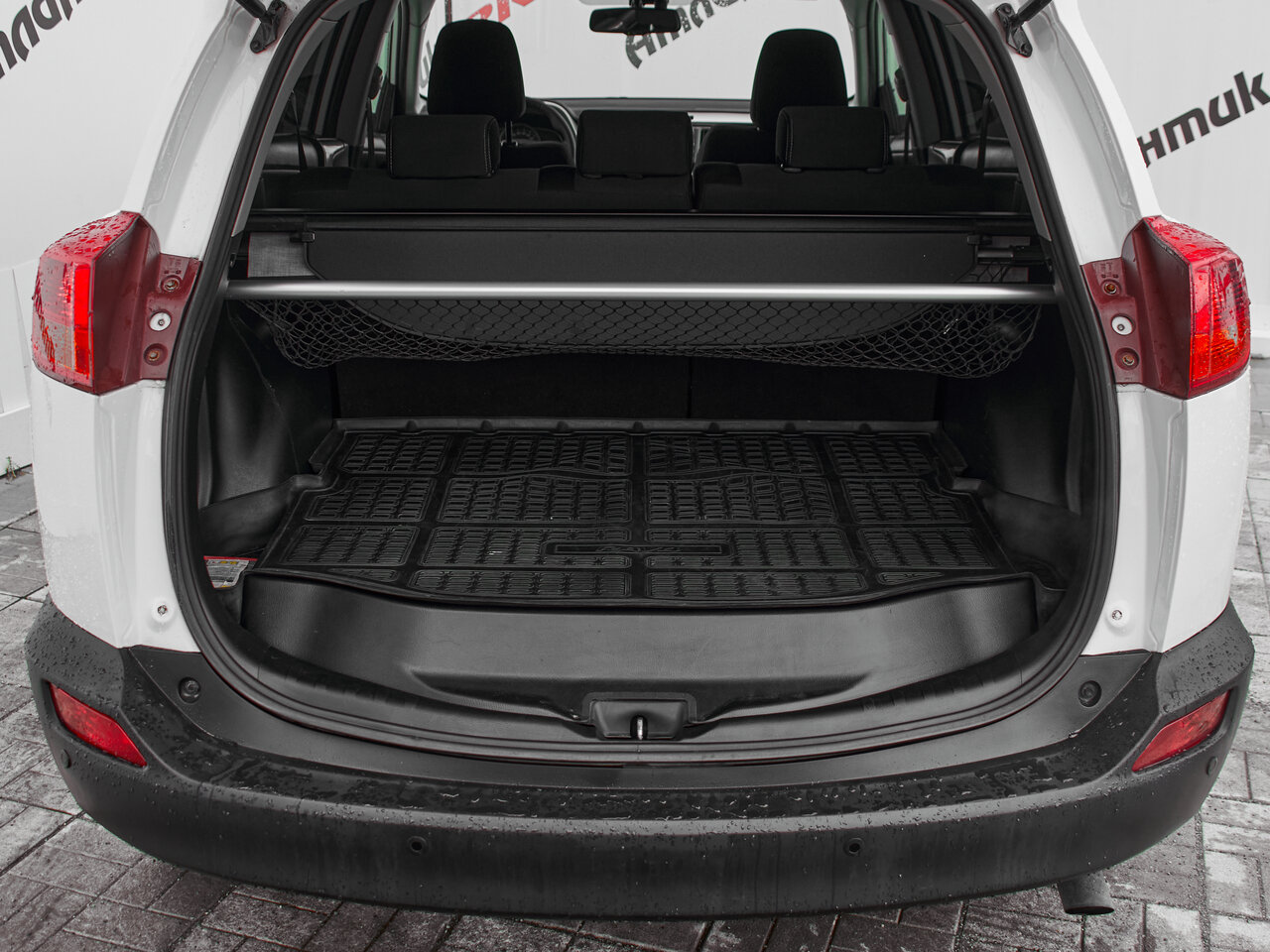Купить Toyota RAV4 2.0 CVT (146 л.с.) 4WD, 2014 в Екатеренбурге