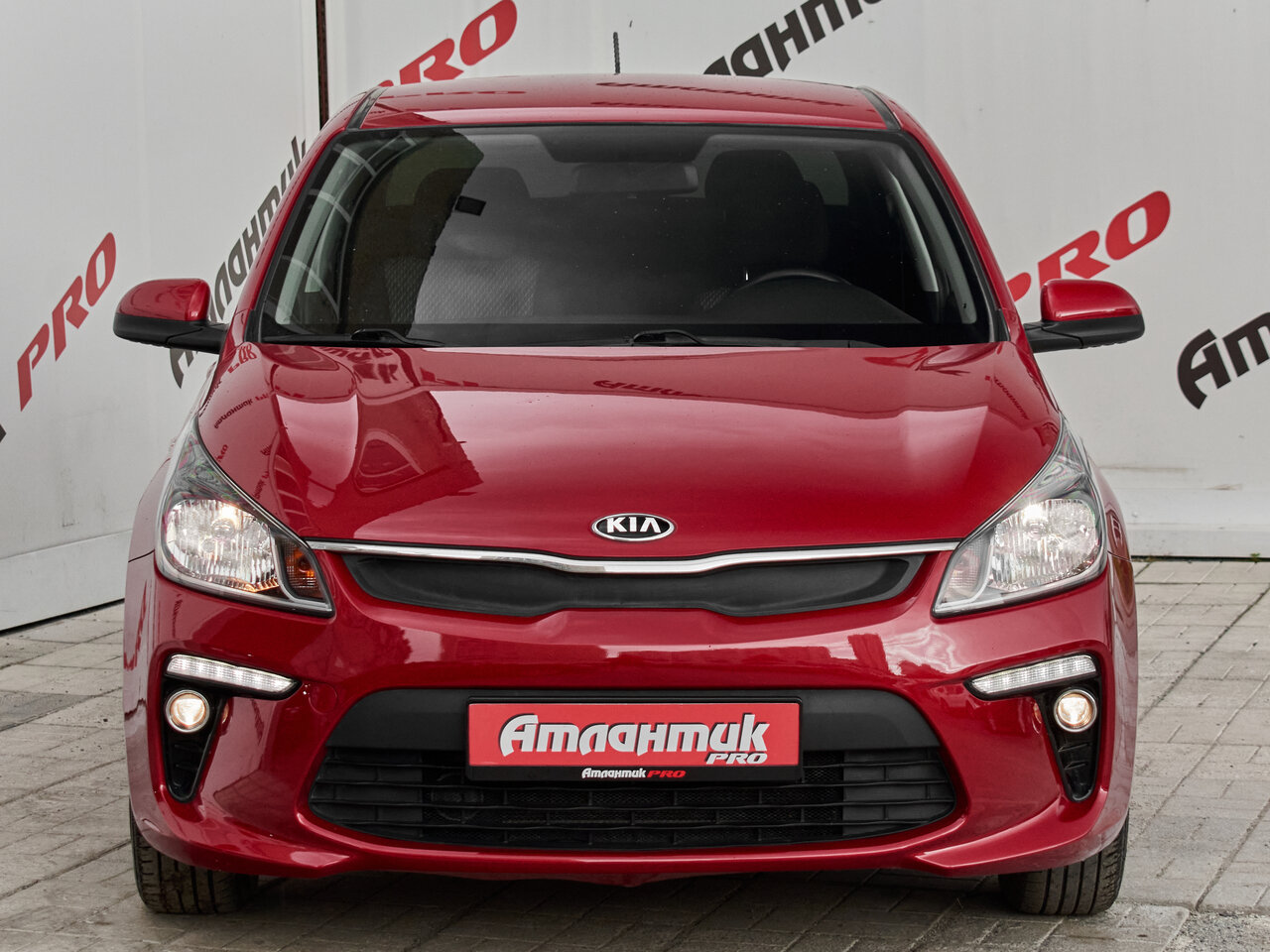 Купить Kia Rio 1.6 AT (123 л.с.), 2017 в Екатеренбурге