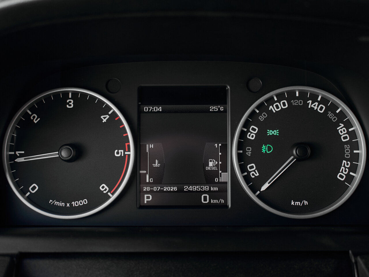 Купить Land Rover Discovery 2.7d AT (190 л.с.) 4WD, 2010 в Екатеренбурге