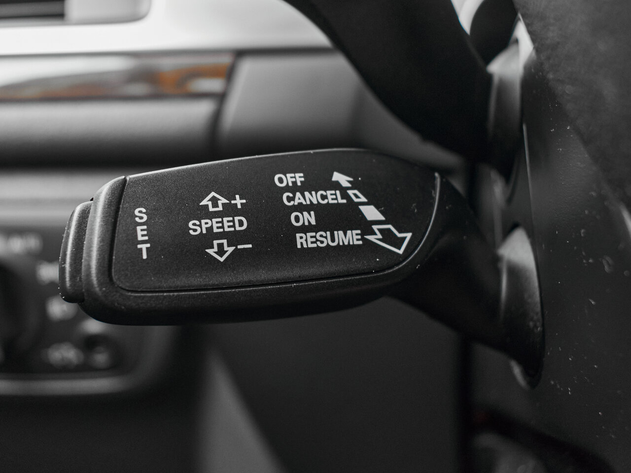 Купить Audi A6 2.8 AMT (204 л.с.) 4WD, 2012 в Екатеренбурге