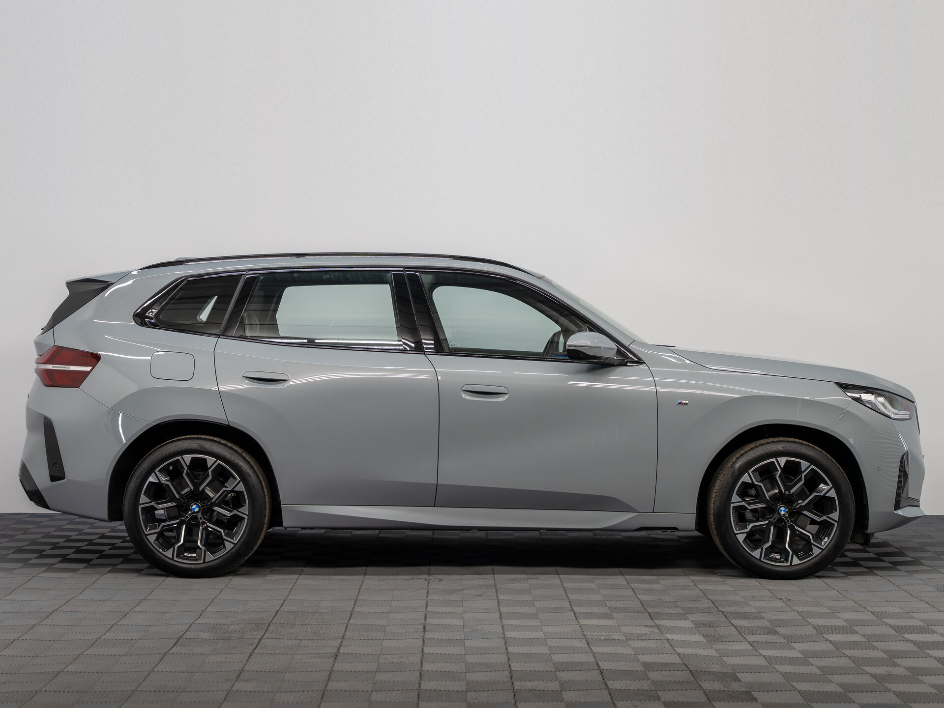 Автомобиль BMW X3 30L xDrive 2.0 AT (258 л.с.) 4WD - 4
