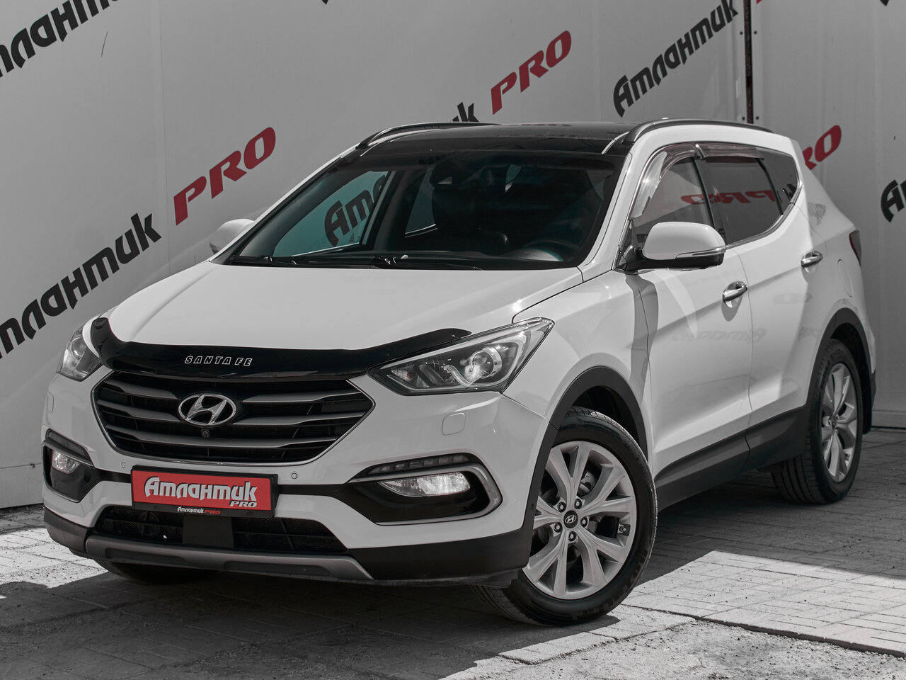 Купить Hyundai Santa Fe 2.4 AT (171 л.с.) 4WD, 2017 в Екатеренбурге