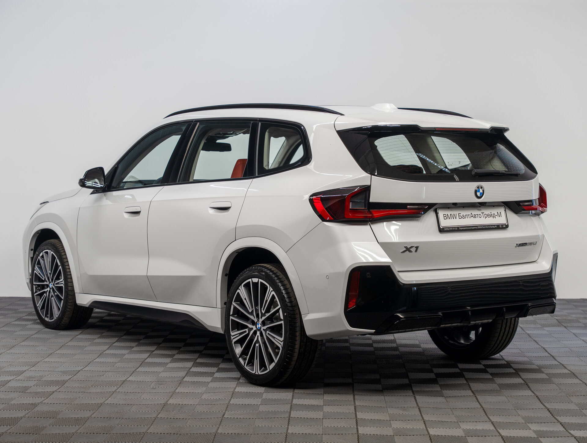 Автомобиль BMW X1 25Li xDrive 2.0 AMT (204 л.с.) 4WD - 7