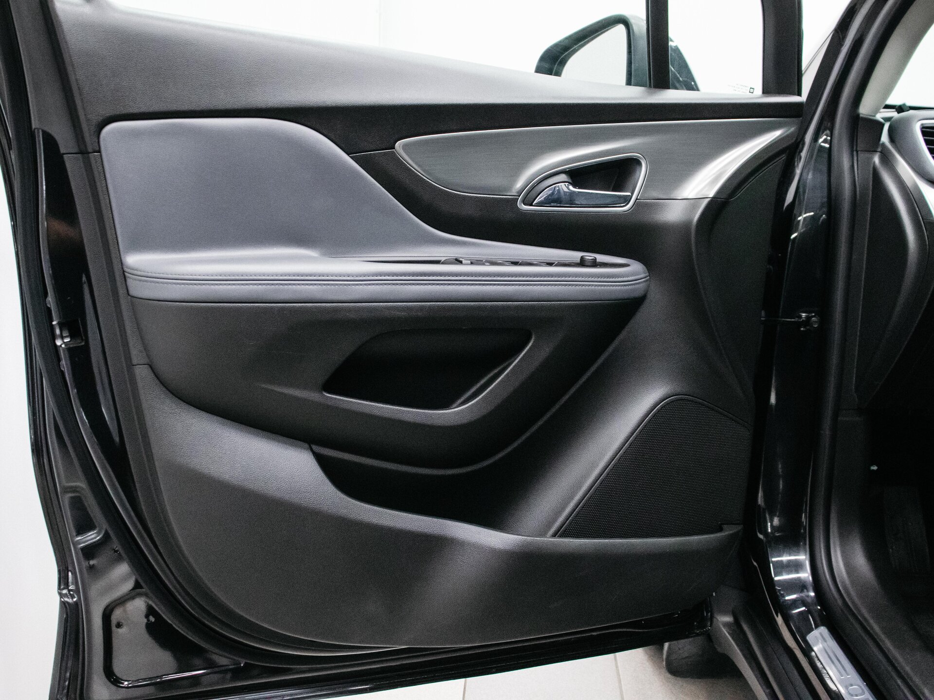 Opel Mokka 2013 9
