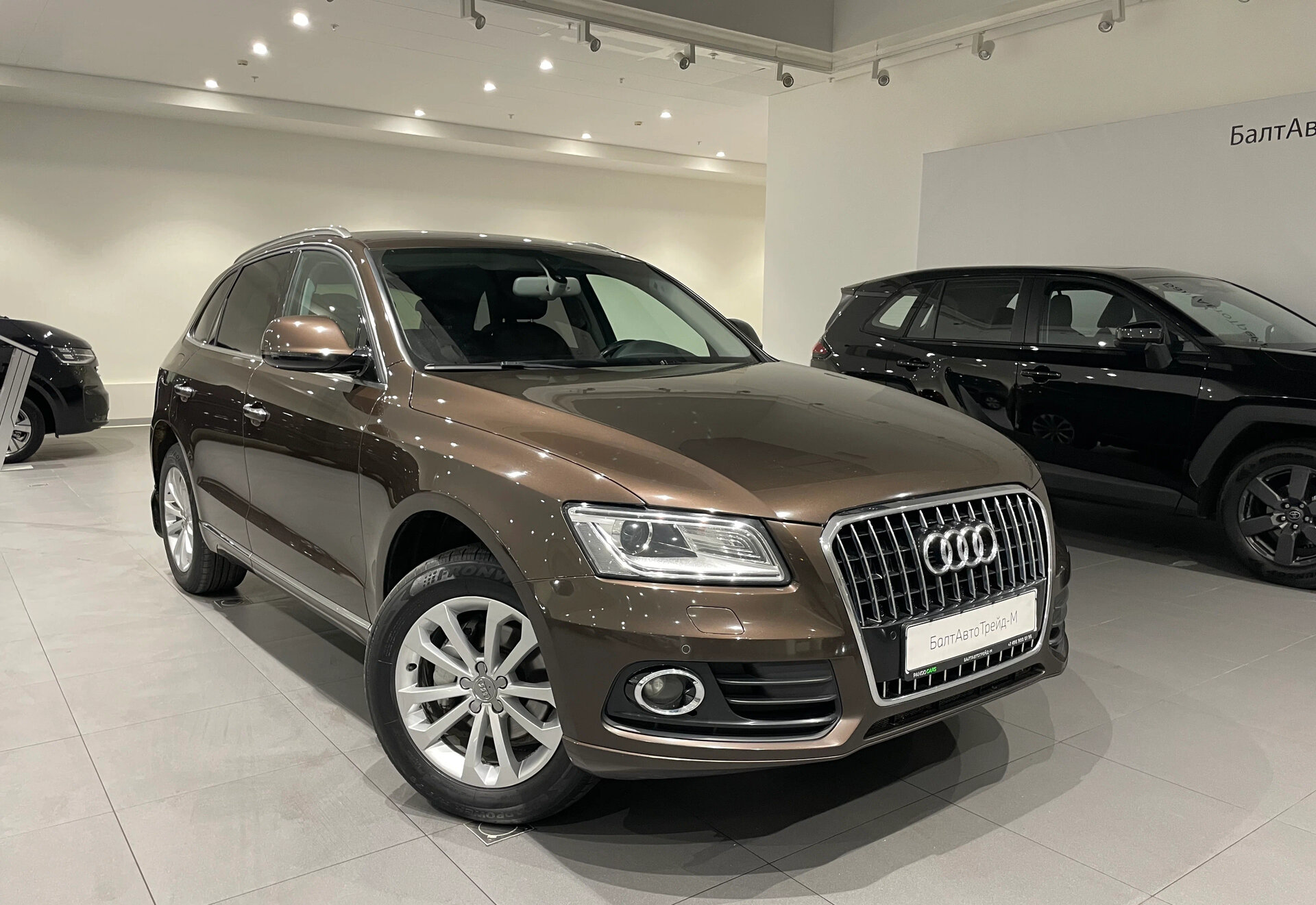Автомобиль Audi Q5 2.0 AT (230 л.с.) 4WD - 3