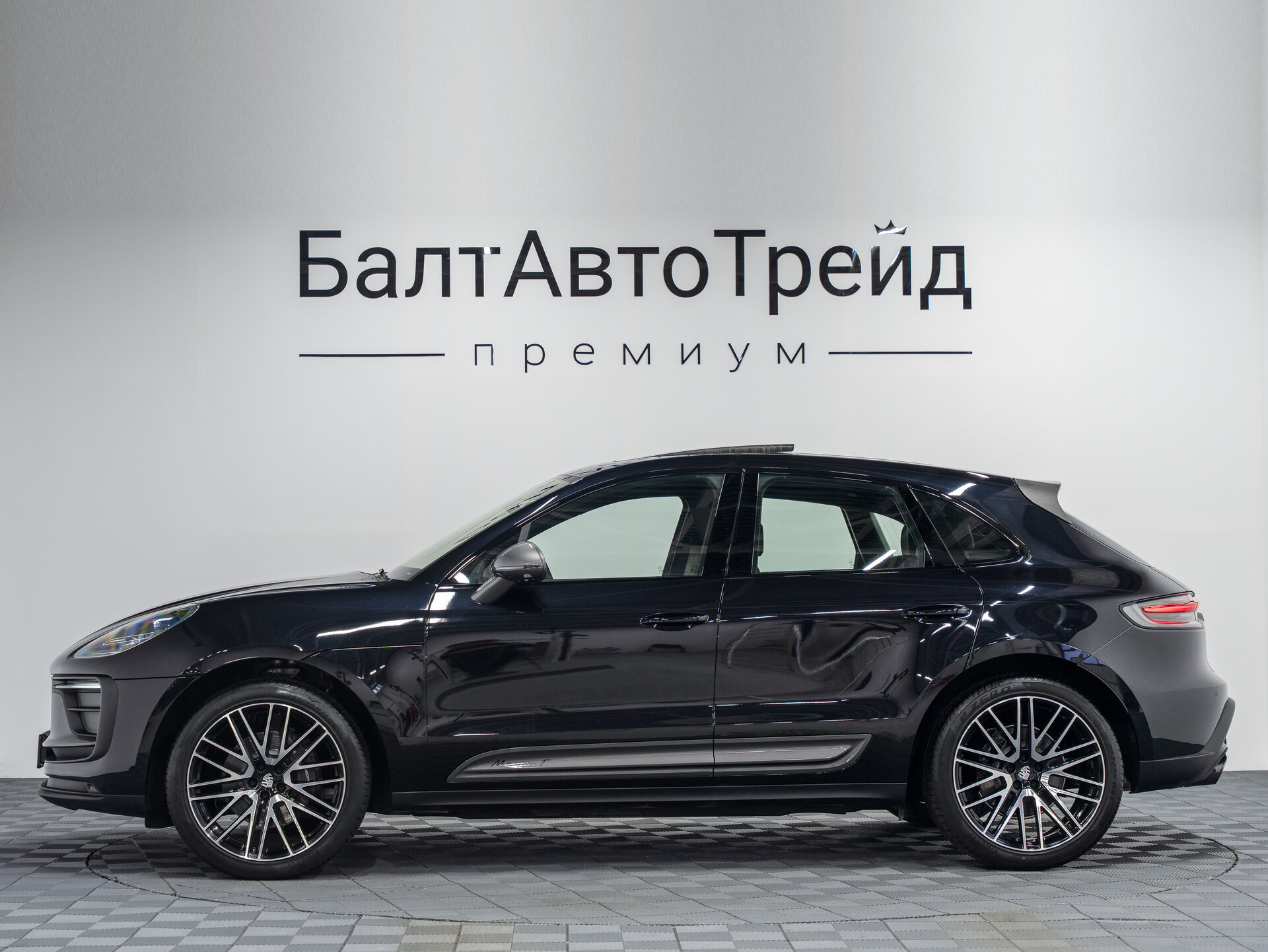 Автомобиль Porsche Macan 2.0 AMT (265 л.с.) 4WD - 11