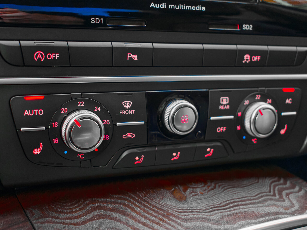 Купить Audi A6 2.0 CVT (180 л.с.), 2012 в Екатеренбурге