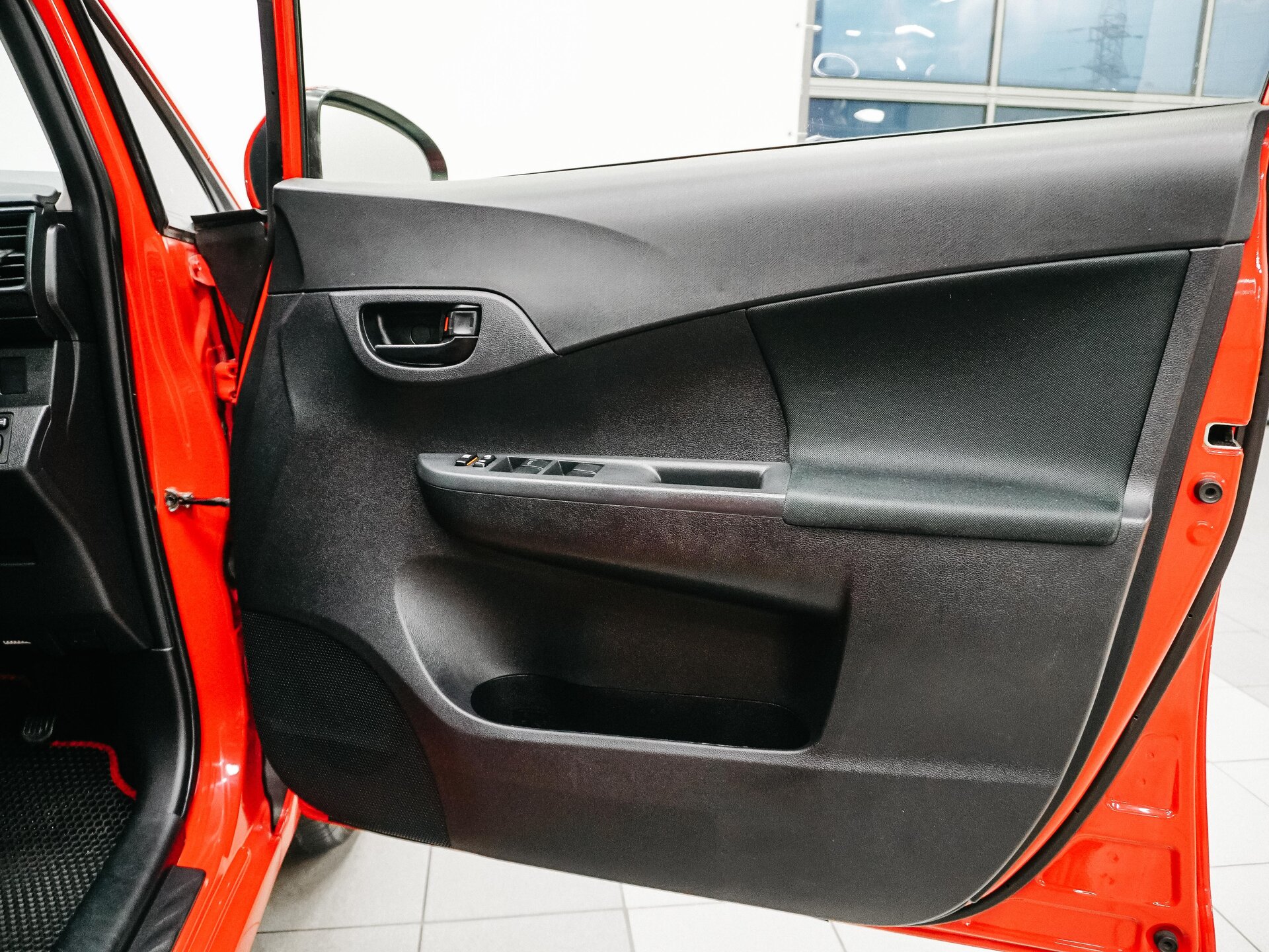 Toyota Ractis 2015 10