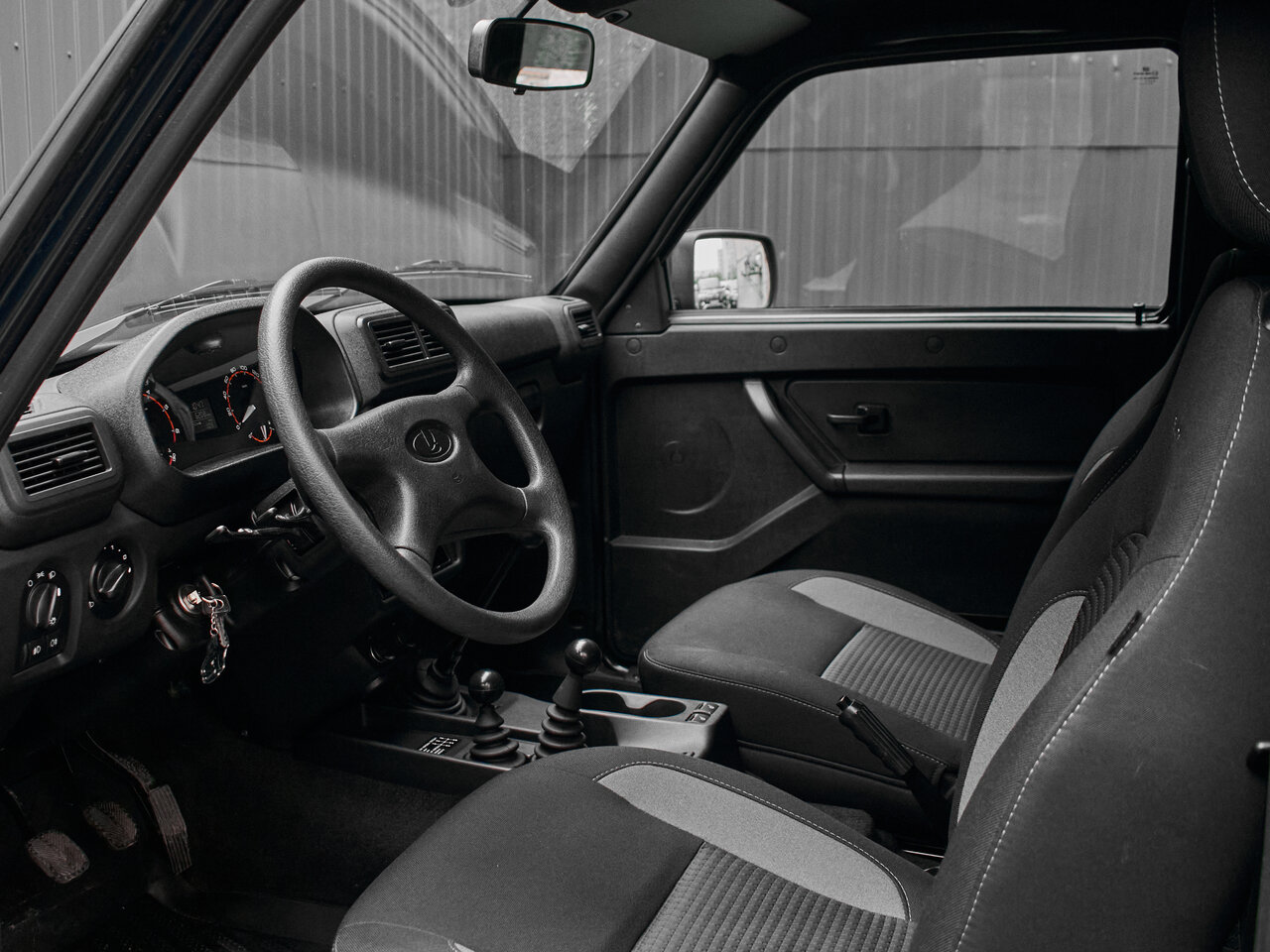 Купить Lada (ВАЗ) Niva Legend Euro-2 1.7 MT (83 л.с.) 4WD, 2025 в Екатеренбурге