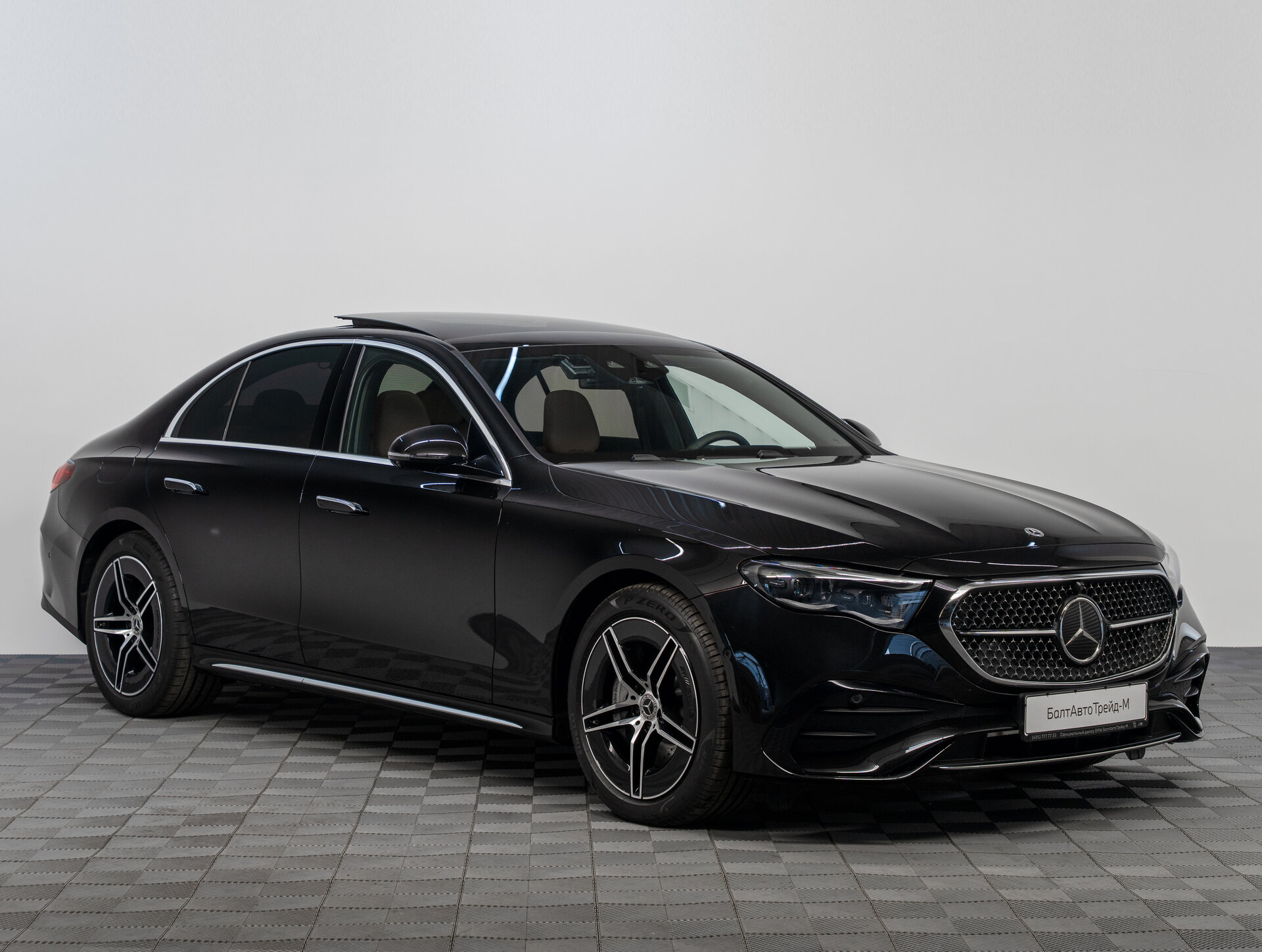Автомобиль Mercedes-Benz E-Класс 300 2.0 AT (258 л.с.) 4WD - 3