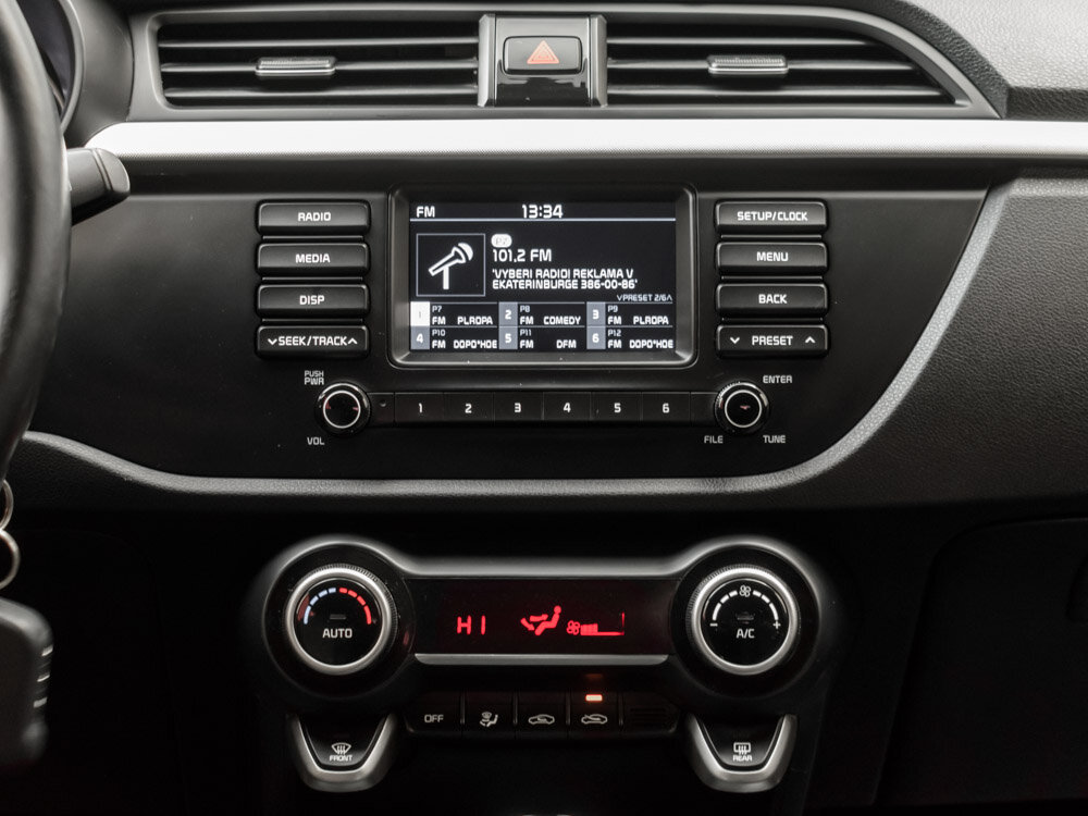 Купить Kia Rio X-Line 1.6 MT (123 л.с.), 2018 в Екатеренбурге