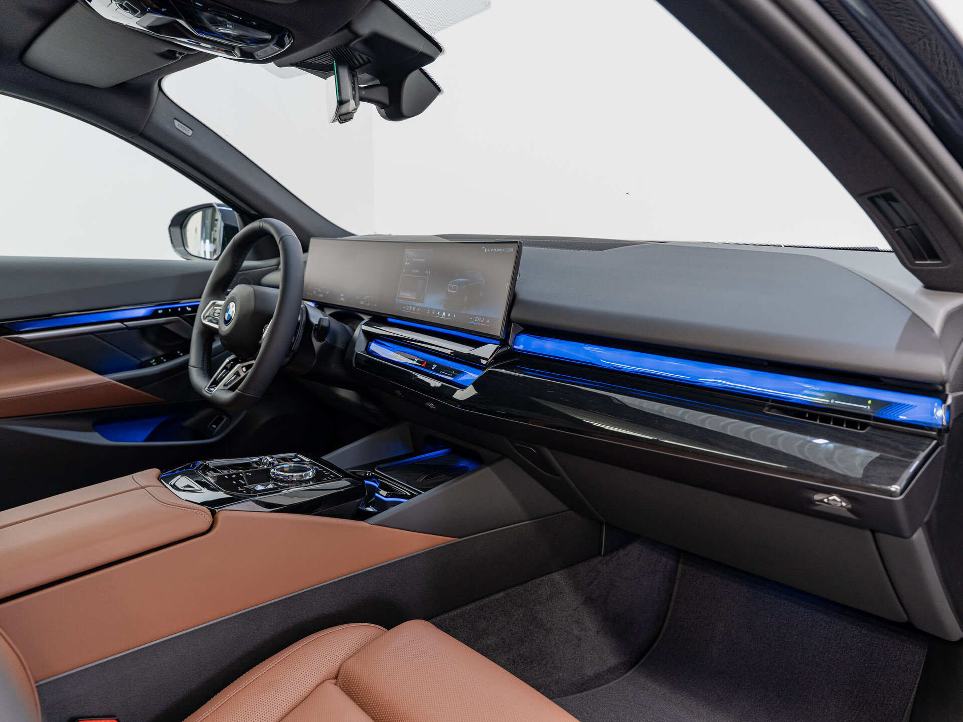Автомобиль BMW 5 серии 530i xDrive 2.0 AT (258 л.с.) 4WD - 14