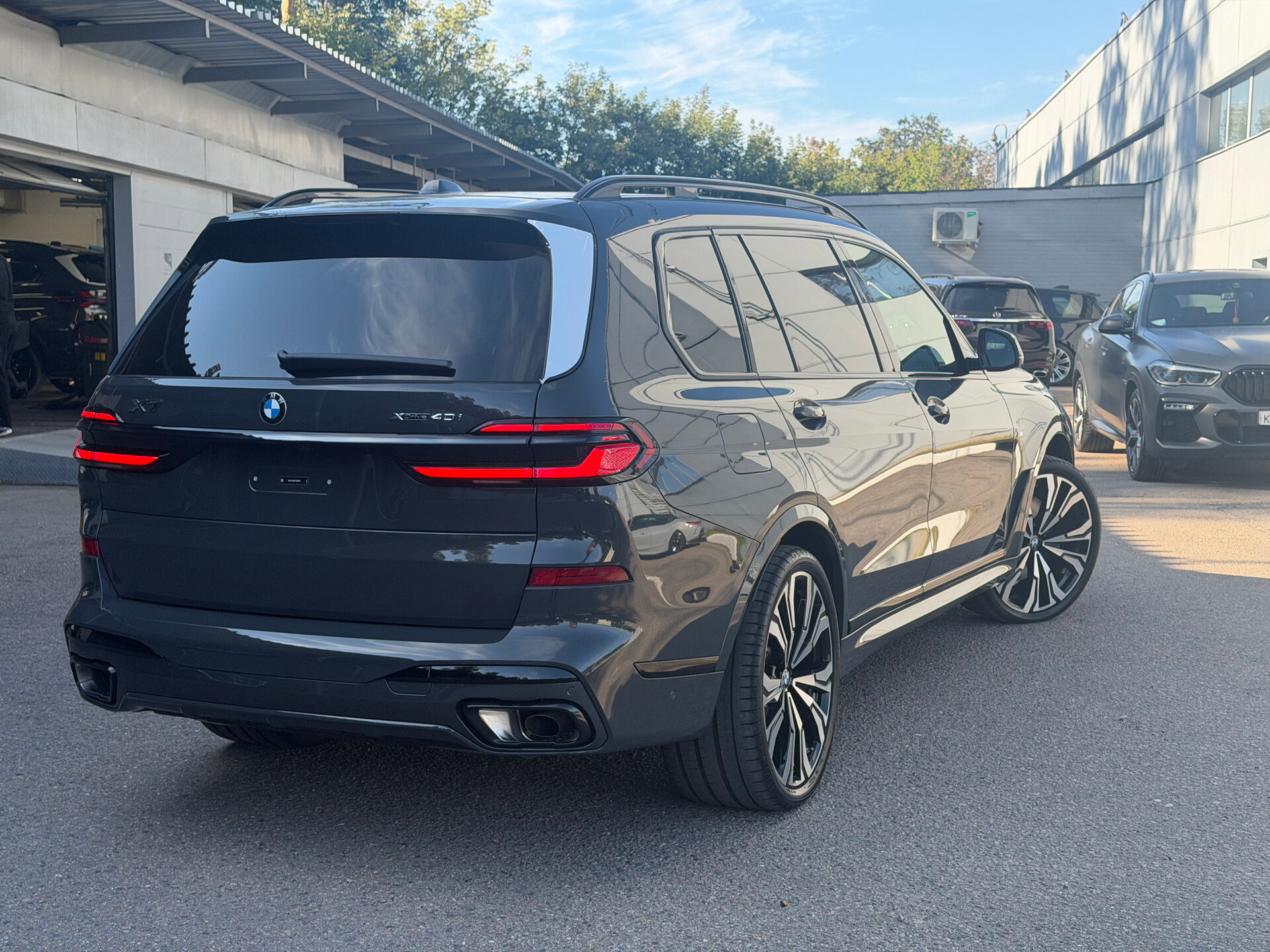 Автомобиль BMW X7 40i 3.0 AT (381 л.с.) 4WD - 2