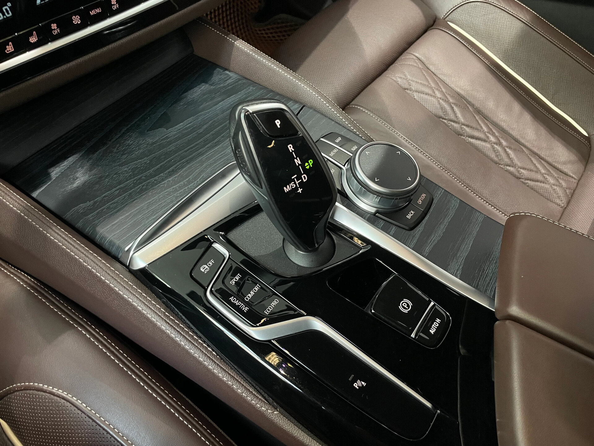 Автомобиль BMW 5 серии 530d xDrive 3.0d AT (249 л.с.) 4WD - 17