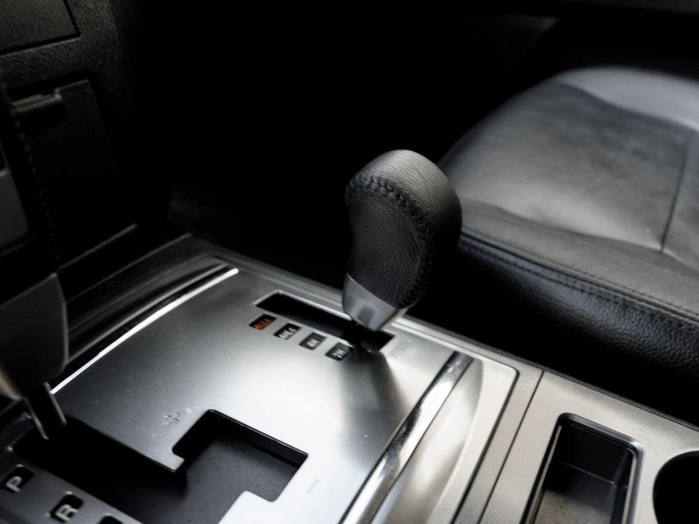 Купить Mitsubishi Pajero 3.0 AT (178 л.с.) 4WD, 2013 в Екатеренбурге